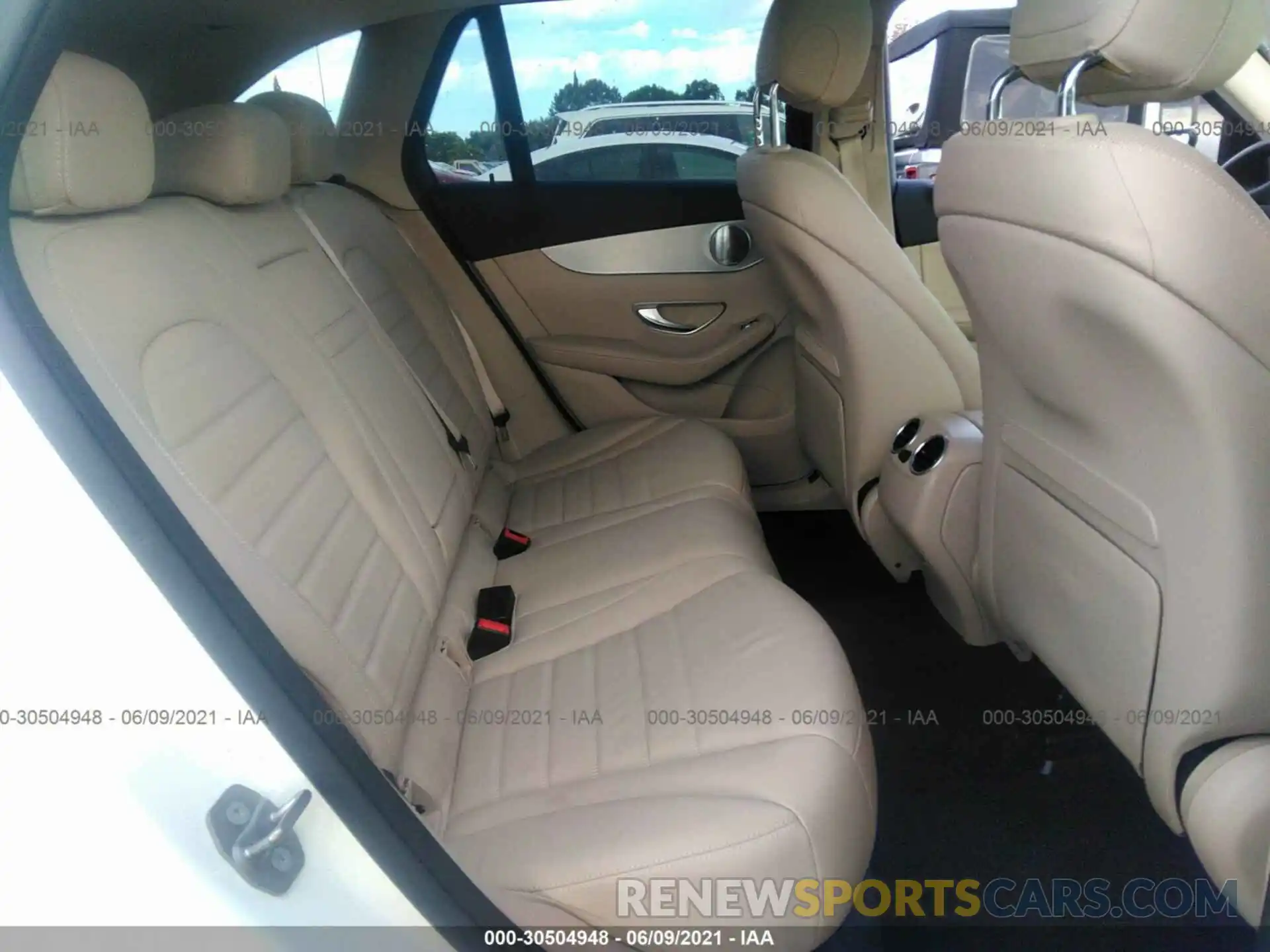 8 Photograph of a damaged car WDC0G4KB9KF615657 MERCEDES-BENZ GLC 2019