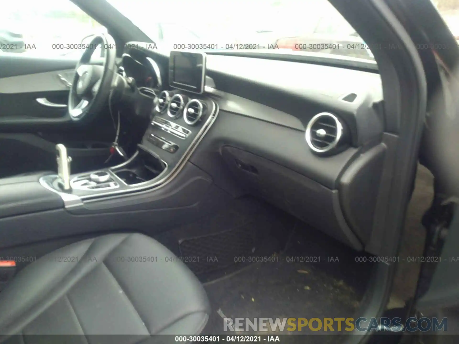 5 Photograph of a damaged car WDC0G4KB9KF639215 MERCEDES-BENZ GLC 2019