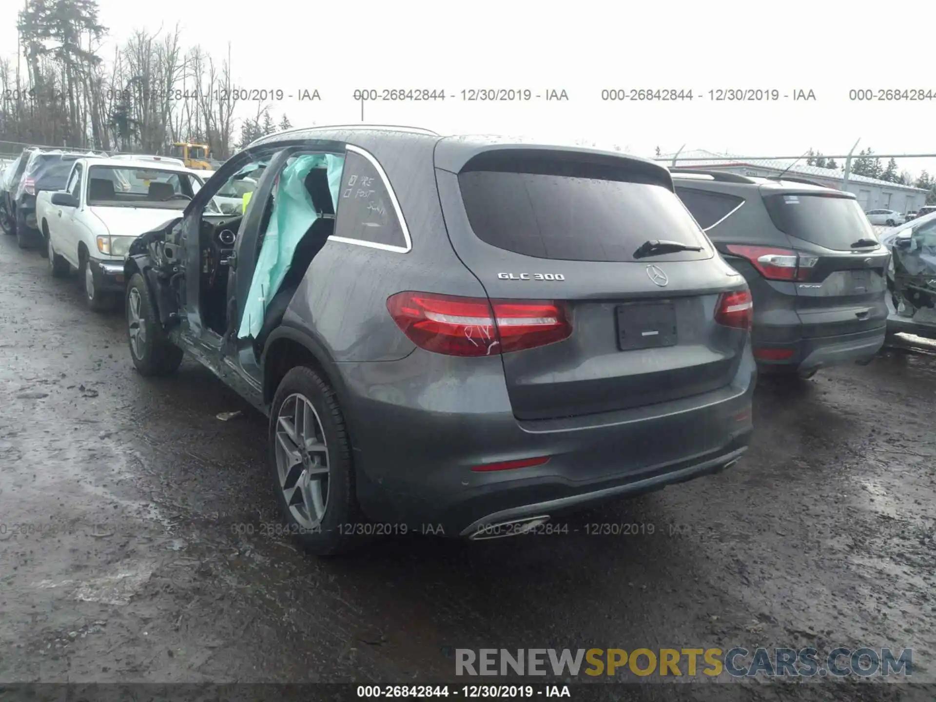 3 Photograph of a damaged car WDC0G4KB9KV140260 MERCEDES-BENZ GLC 2019