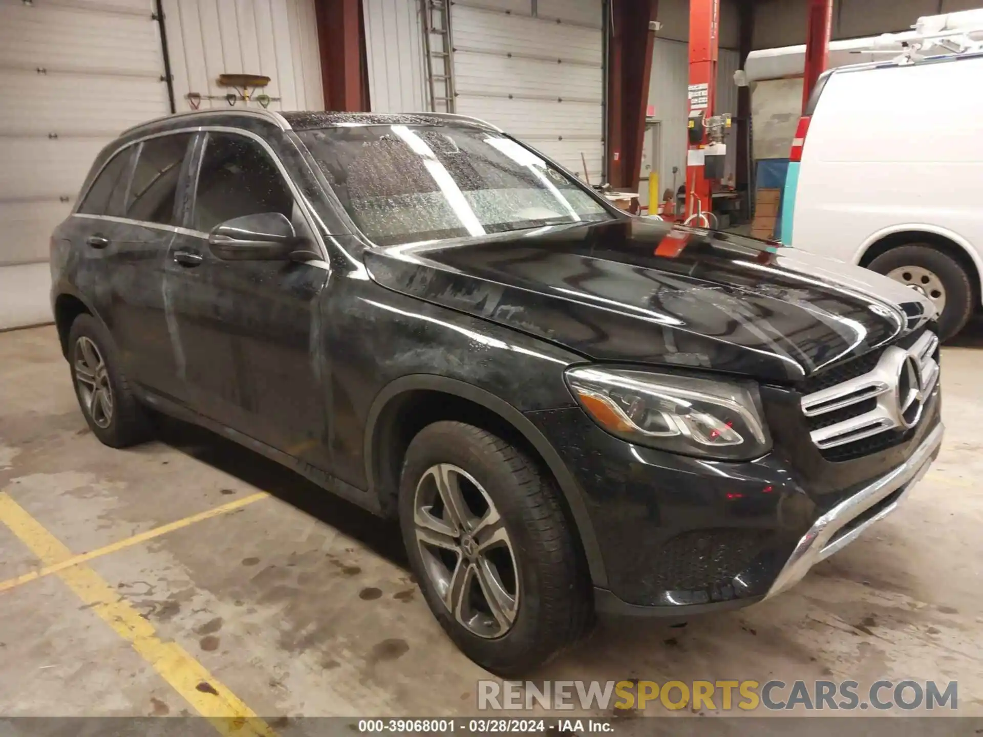 1 Photograph of a damaged car WDC0G4KB9KV184937 MERCEDES-BENZ GLC 2019