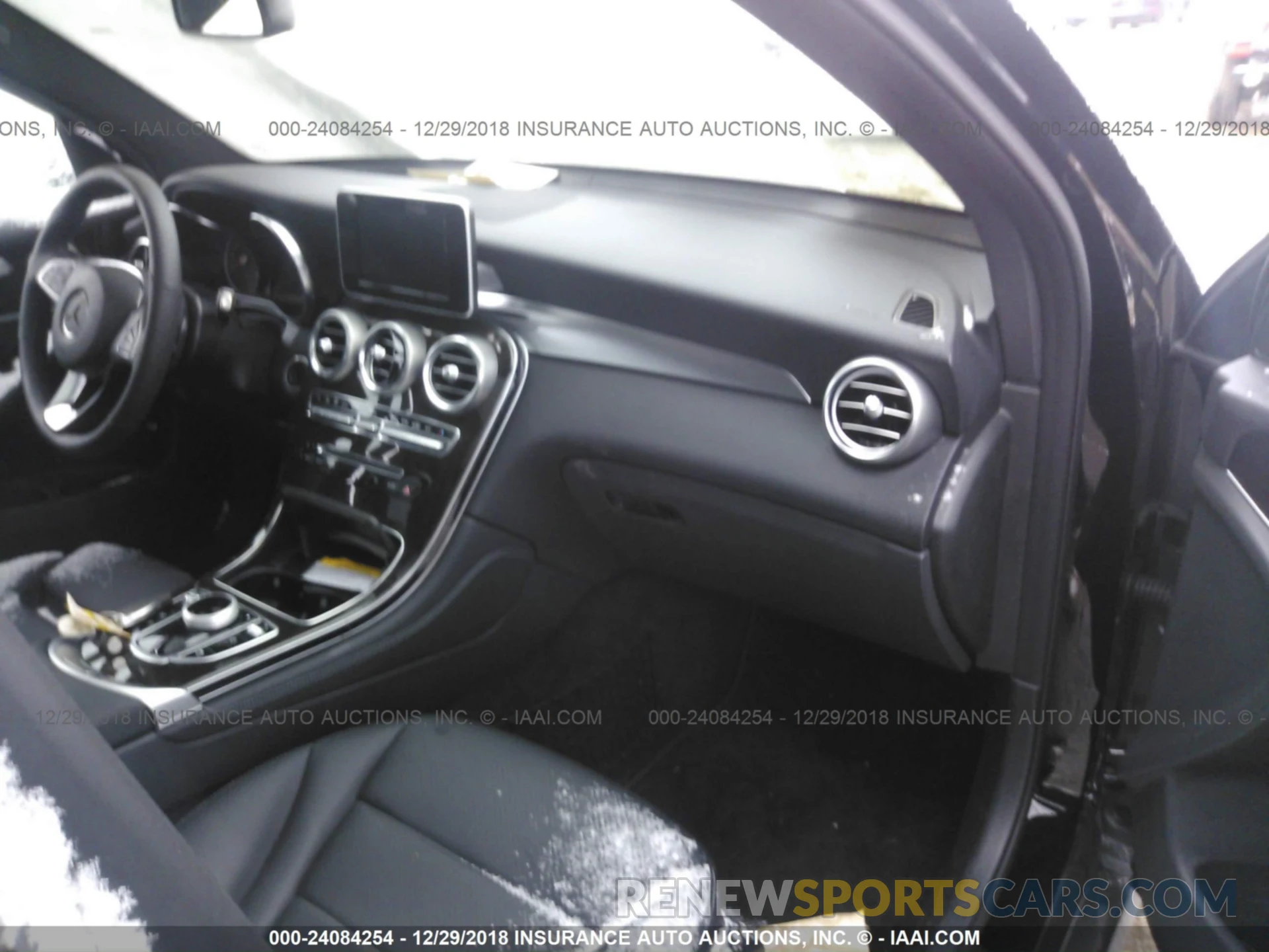 5 Photograph of a damaged car WDC0G4KBXKF486330 MERCEDES-BENZ GLC 2019