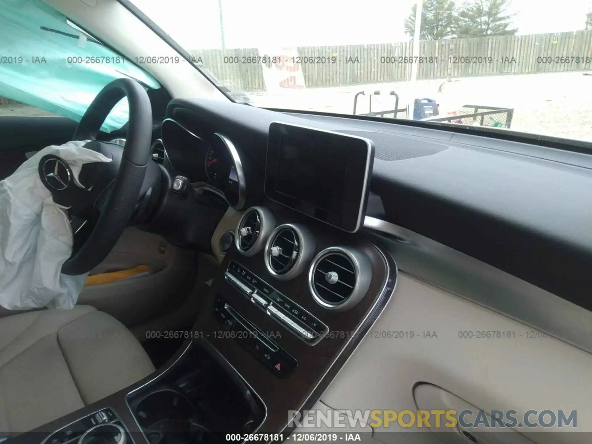 5 Photograph of a damaged car WDC0G4KBXKF664995 MERCEDES-BENZ GLC 2019