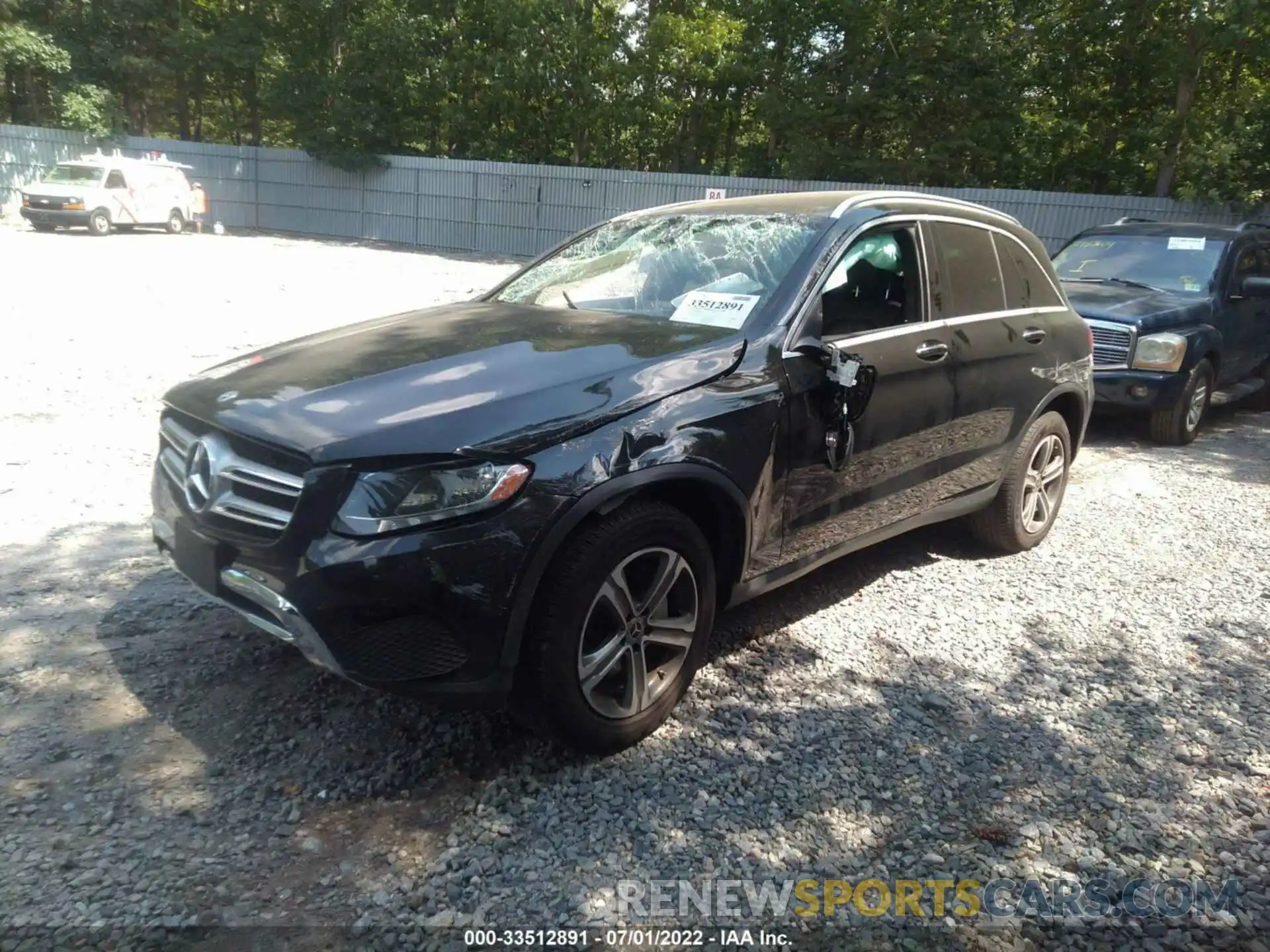 2 Photograph of a damaged car WDC0G4KBXKV121507 MERCEDES-BENZ GLC 2019