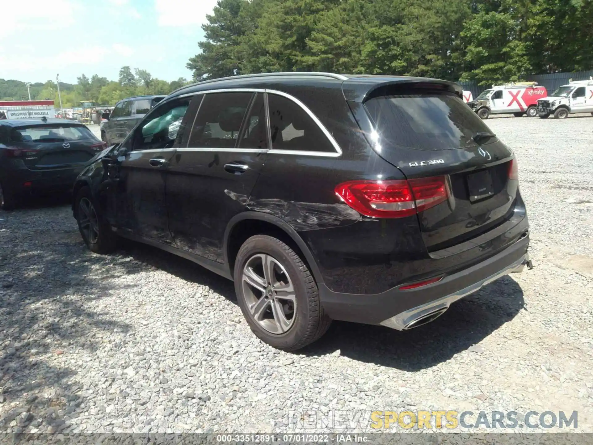 3 Photograph of a damaged car WDC0G4KBXKV121507 MERCEDES-BENZ GLC 2019