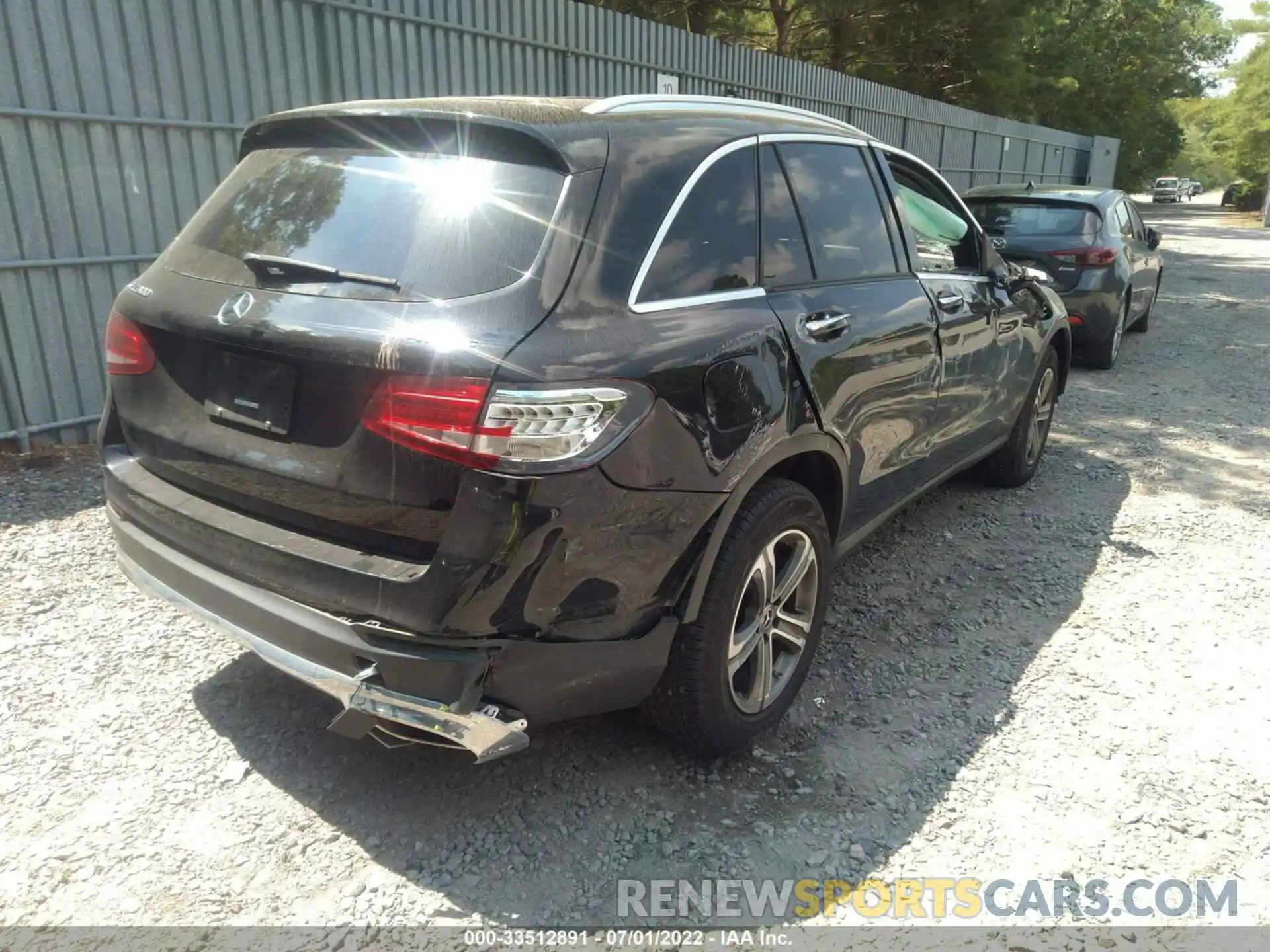 4 Photograph of a damaged car WDC0G4KBXKV121507 MERCEDES-BENZ GLC 2019