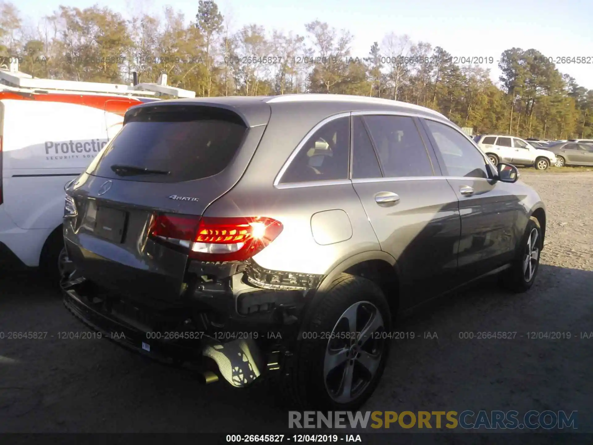 4 Фотография поврежденного автомобиля WDC0G4KBXKV135813 MERCEDES-BENZ GLC 2019