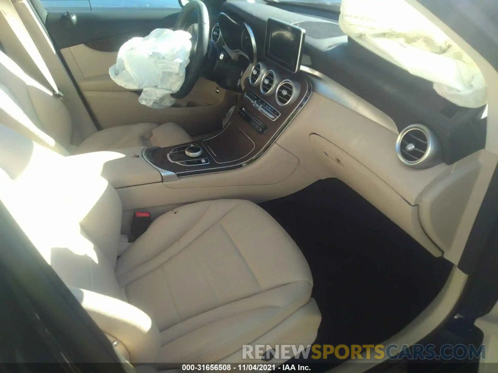 5 Photograph of a damaged car WDC0G4KBXKV138243 MERCEDES-BENZ GLC 2019