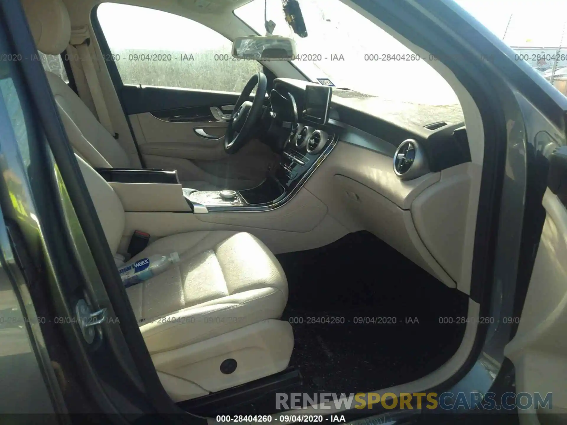 5 Photograph of a damaged car WDC0G4KBXKV138954 MERCEDES-BENZ GLC 2019