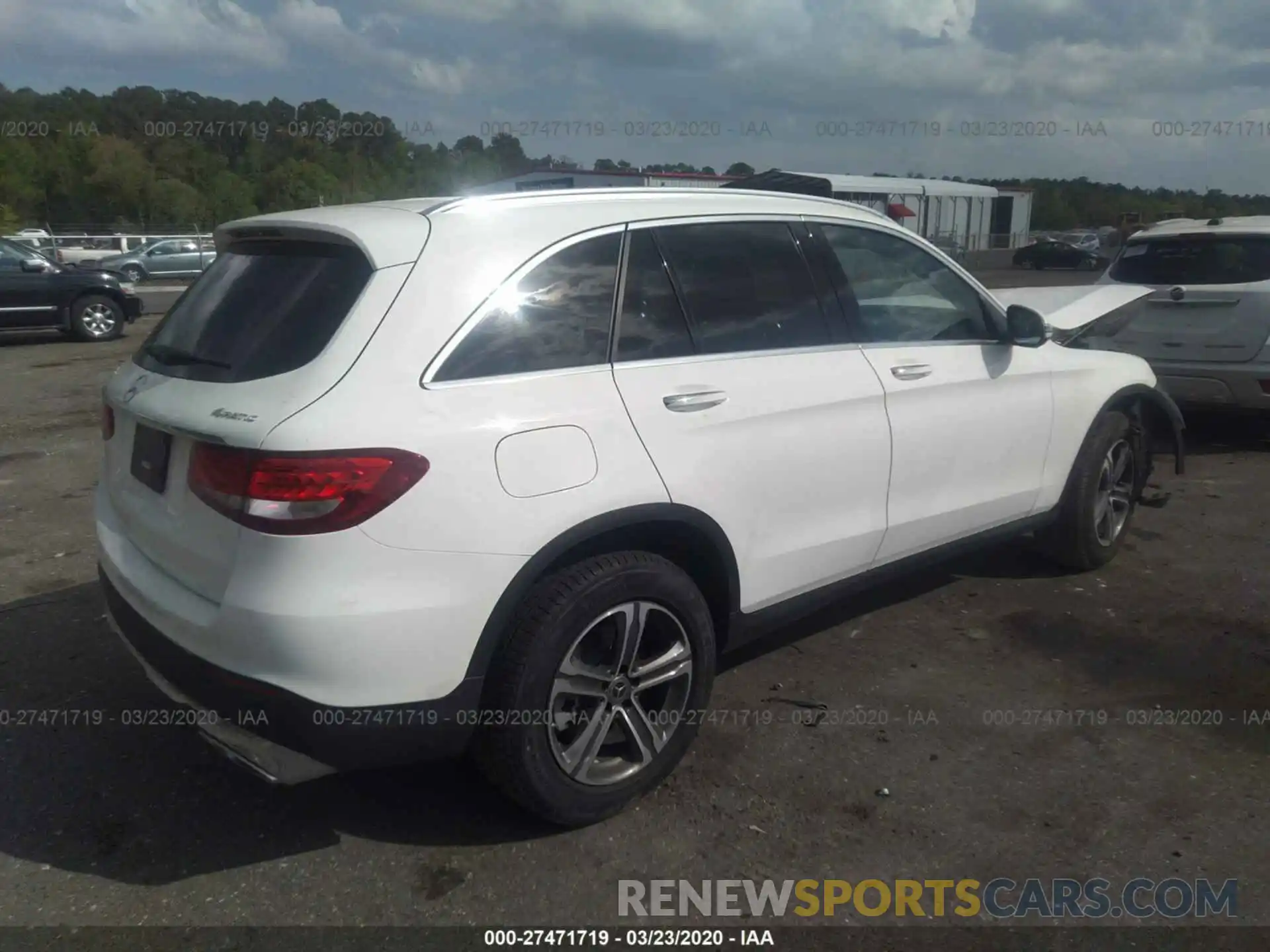 4 Photograph of a damaged car WDC0G4KBXKV160212 MERCEDES-BENZ GLC 2019