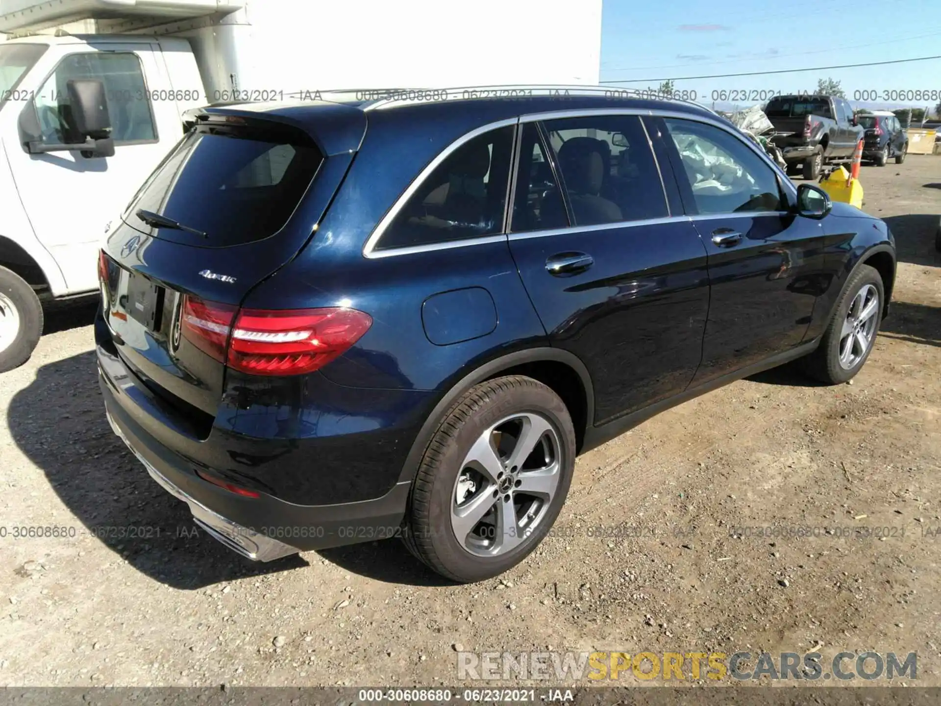 4 Фотография поврежденного автомобиля WDC0G4KBXKV169847 MERCEDES-BENZ GLC 2019