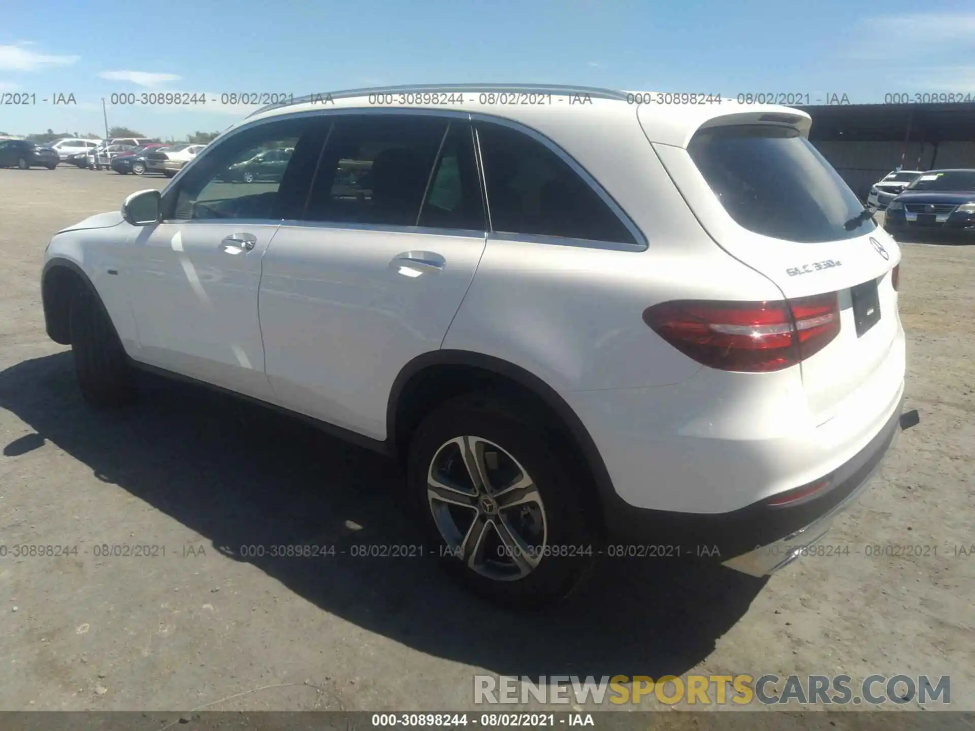 3 Photograph of a damaged car WDC0G5EB0KF623938 MERCEDES-BENZ GLC 2019