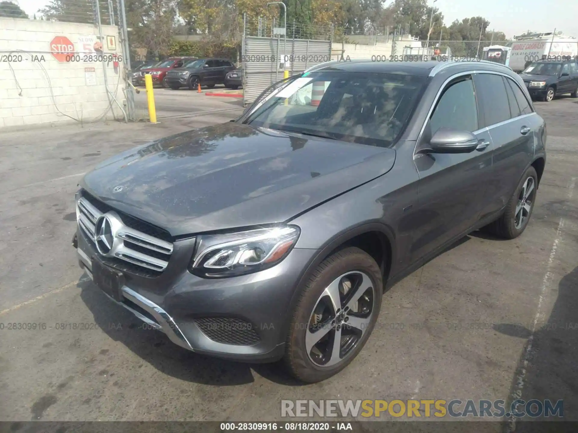 2 Photograph of a damaged car WDC0G5EB2KF608079 MERCEDES-BENZ GLC 2019