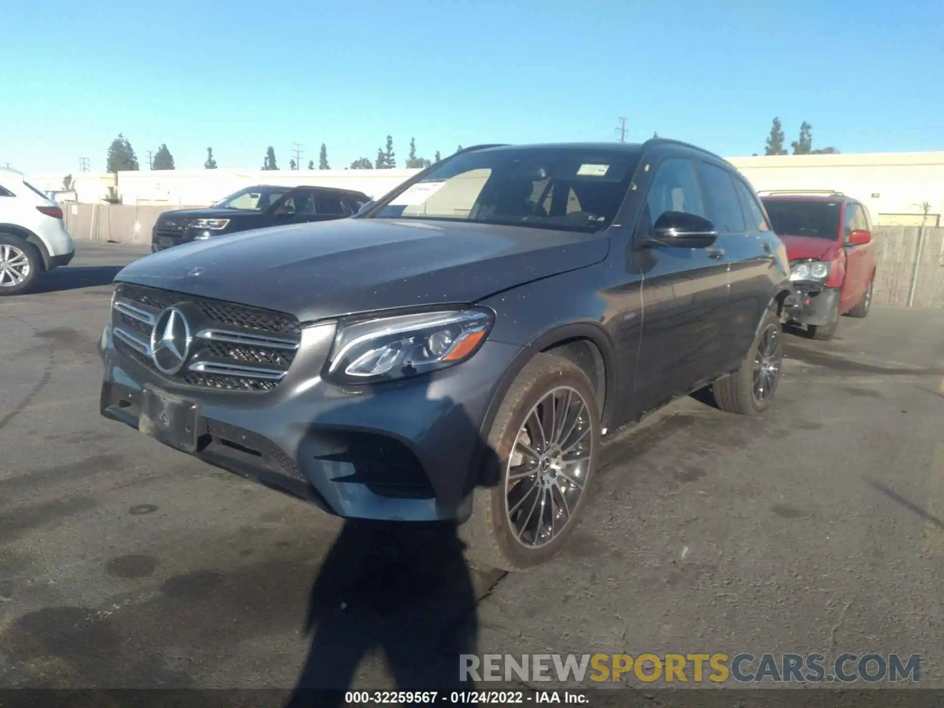 2 Photograph of a damaged car WDC0G5EB4KF565672 MERCEDES-BENZ GLC 2019