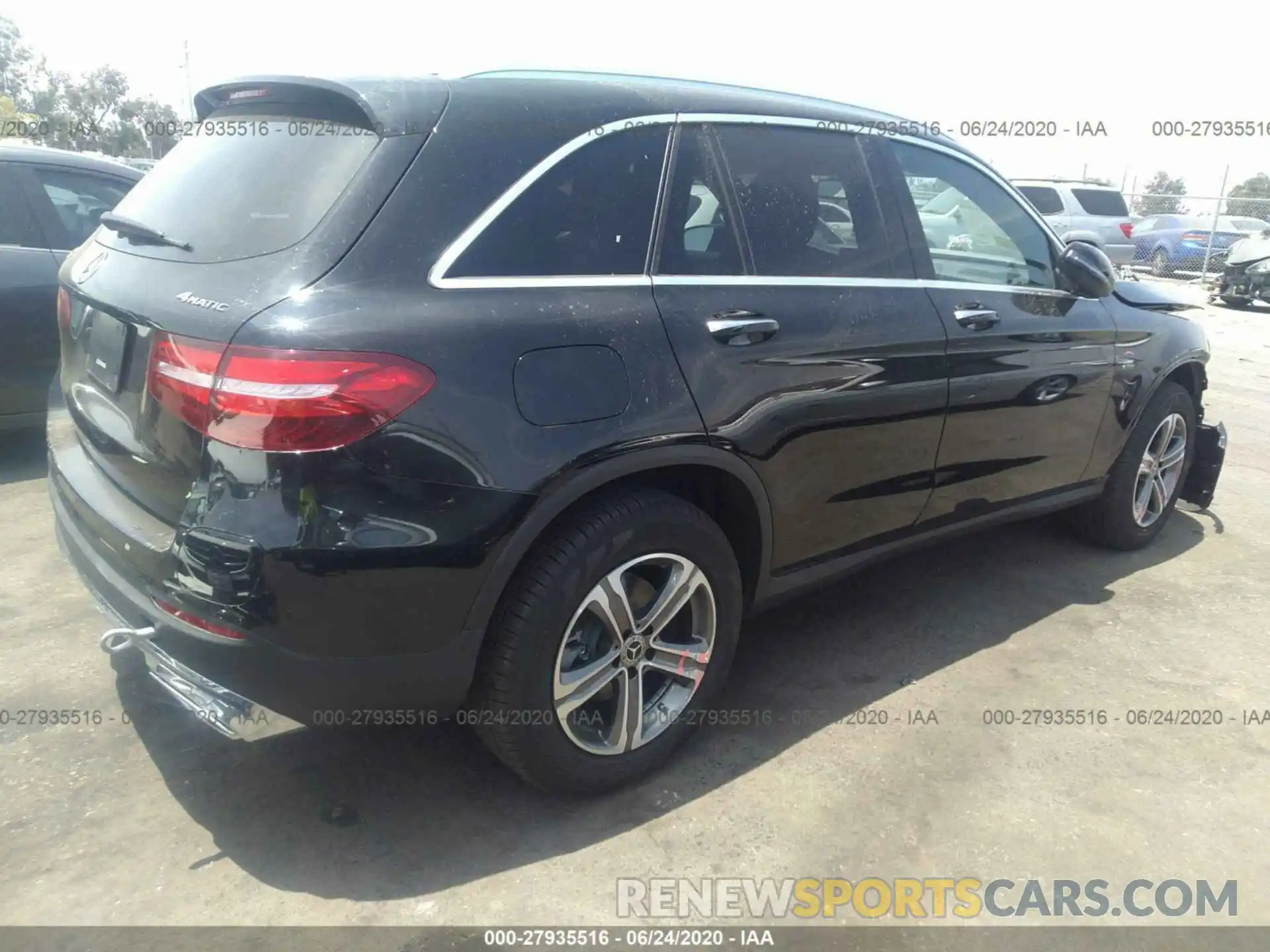 4 Фотография поврежденного автомобиля WDC0G5EB4KF617818 MERCEDES-BENZ GLC 2019