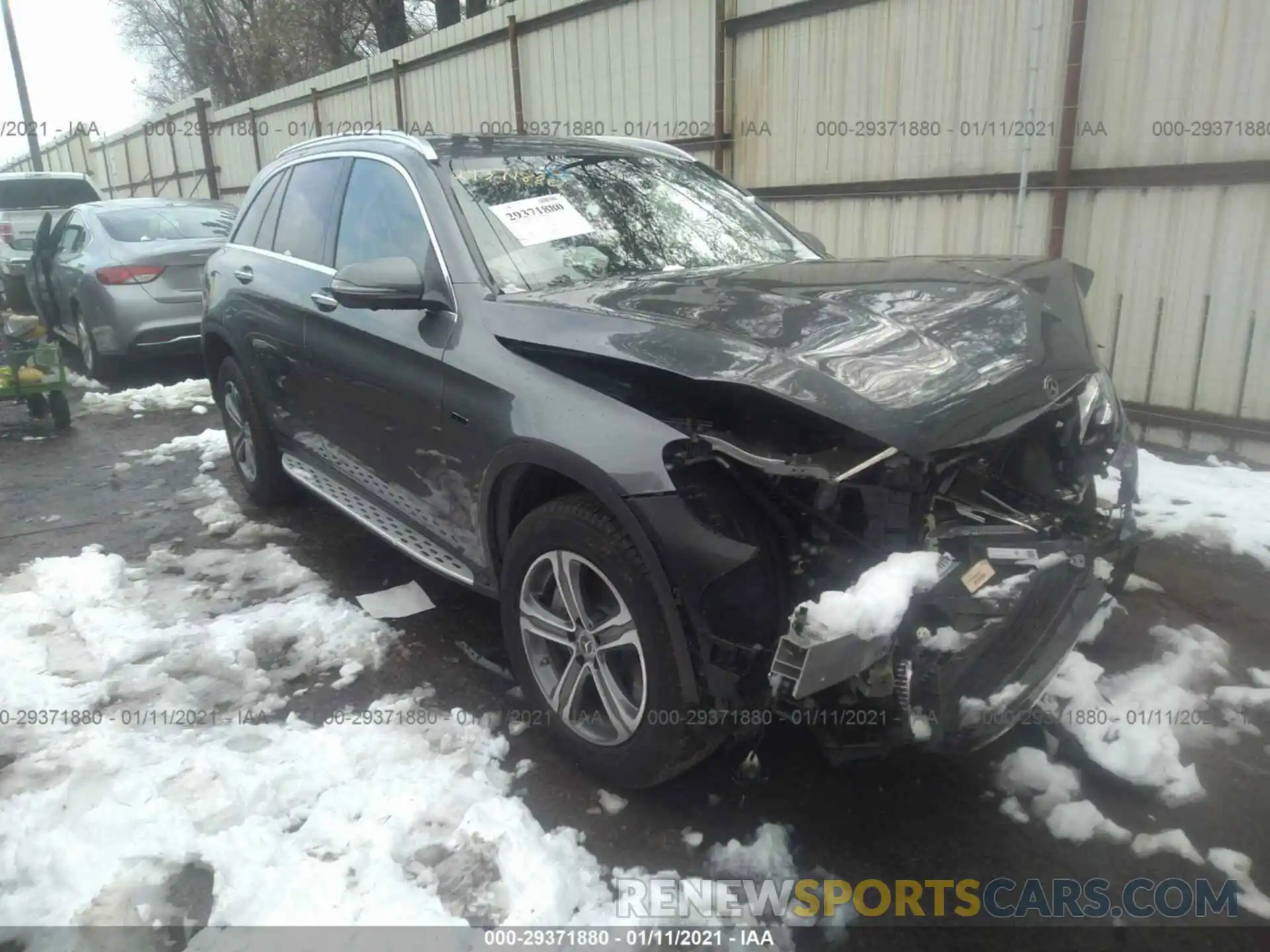 1 Photograph of a damaged car WDC0G5EB5KF585509 MERCEDES-BENZ GLC 2019