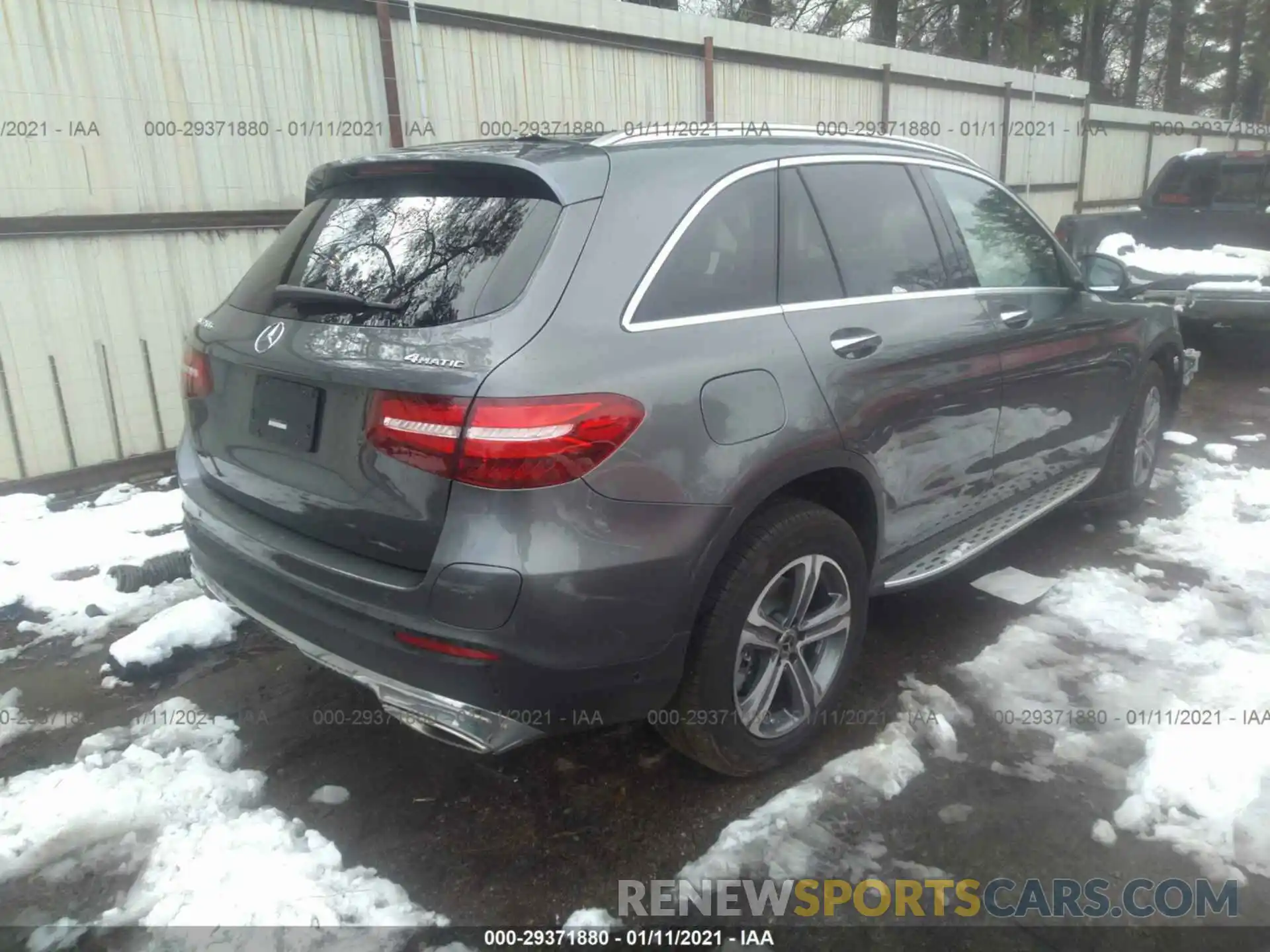 4 Photograph of a damaged car WDC0G5EB5KF585509 MERCEDES-BENZ GLC 2019