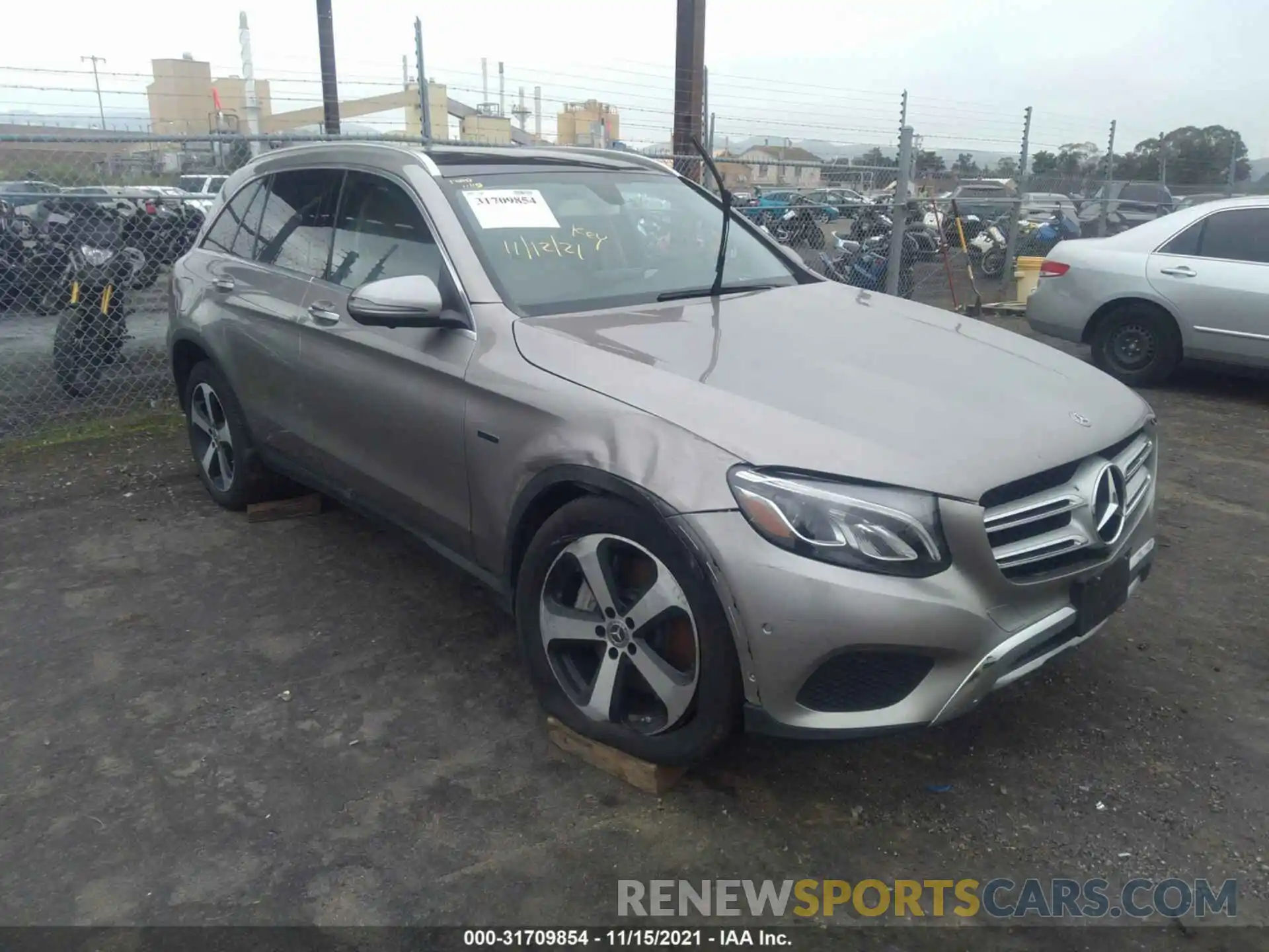 1 Photograph of a damaged car WDC0G5EB5KF599586 MERCEDES-BENZ GLC 2019