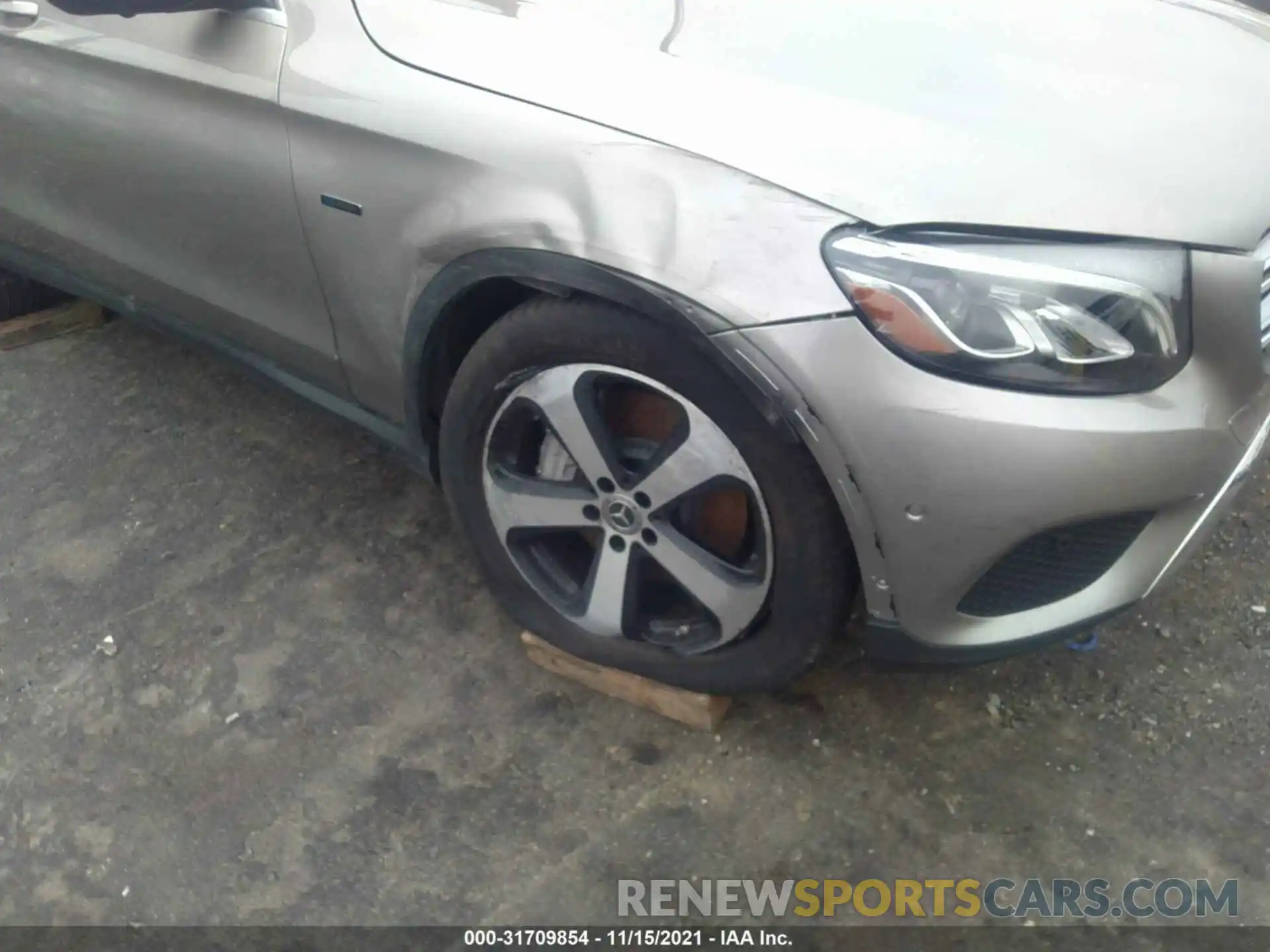 6 Photograph of a damaged car WDC0G5EB5KF599586 MERCEDES-BENZ GLC 2019