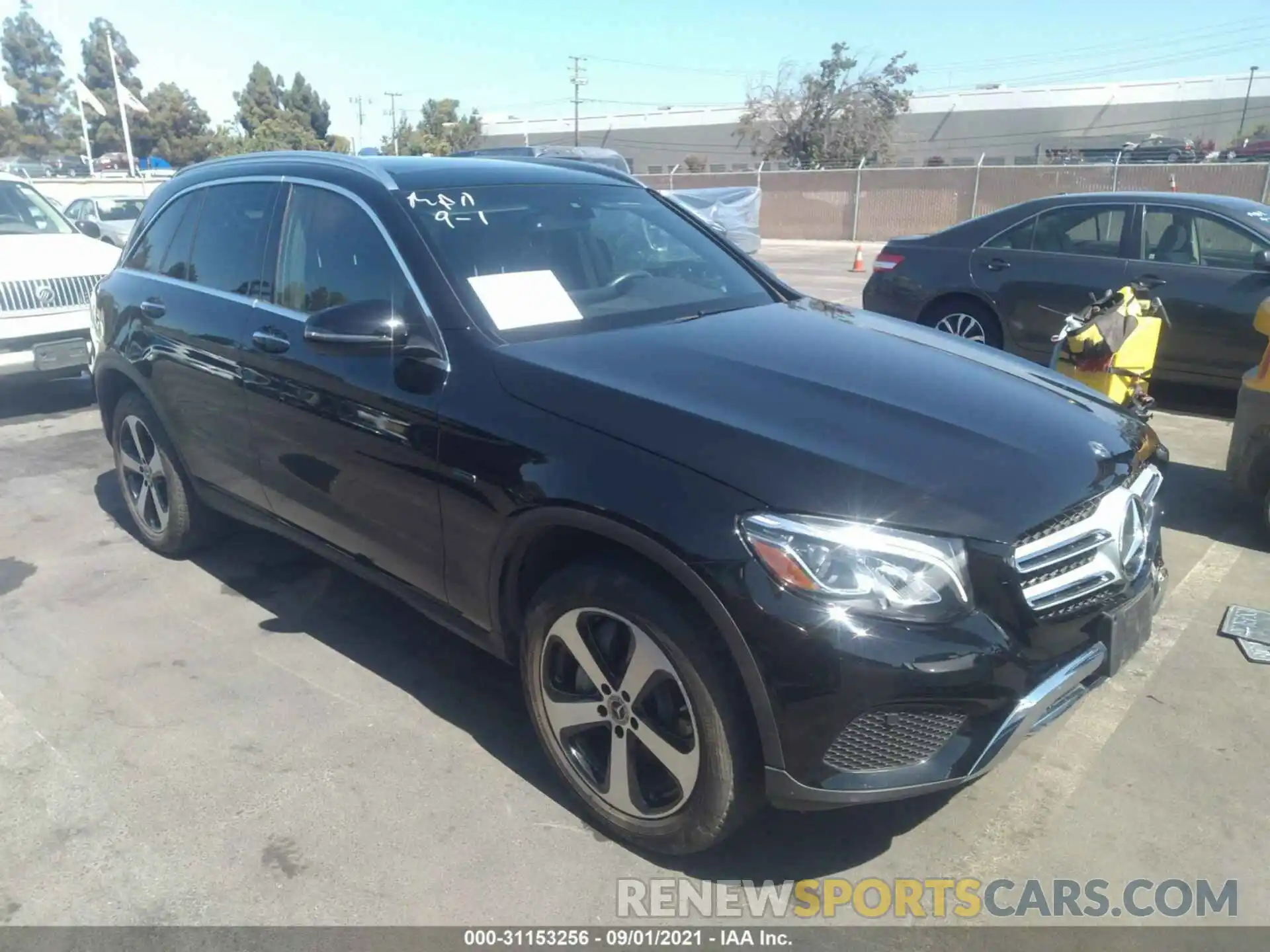 1 Photograph of a damaged car WDC0G5EB5KF630853 MERCEDES-BENZ GLC 2019