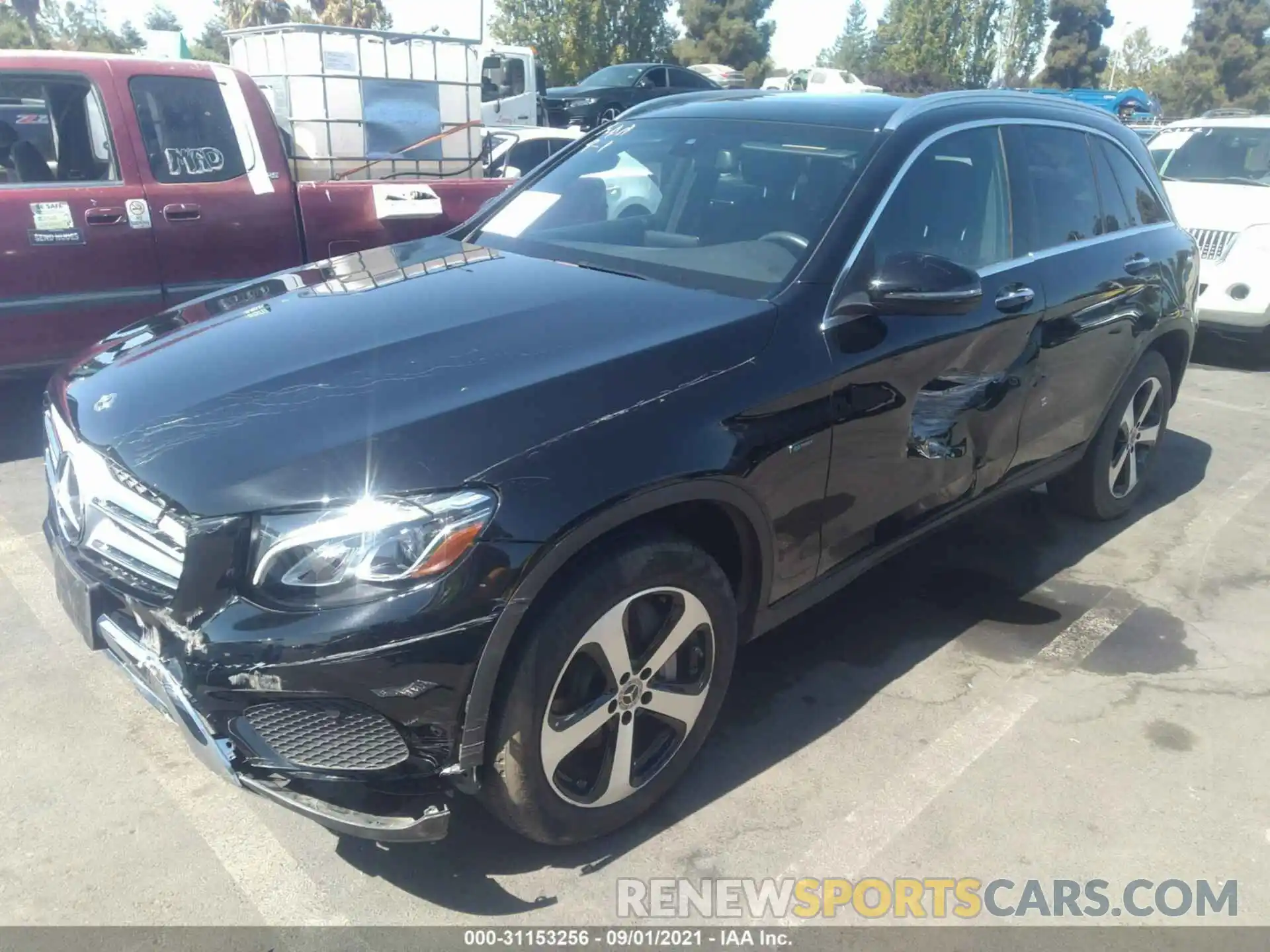 2 Photograph of a damaged car WDC0G5EB5KF630853 MERCEDES-BENZ GLC 2019