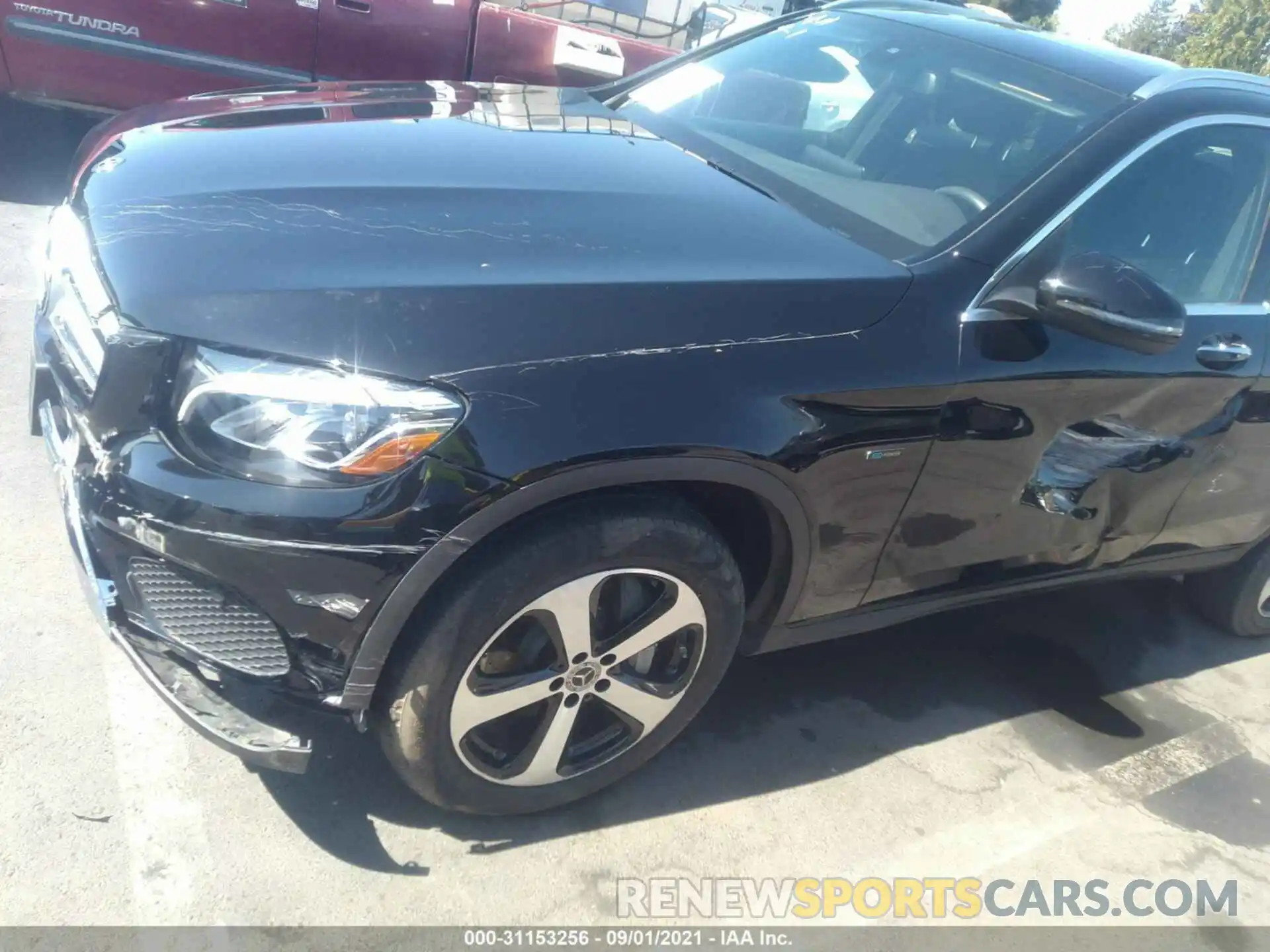 6 Photograph of a damaged car WDC0G5EB5KF630853 MERCEDES-BENZ GLC 2019