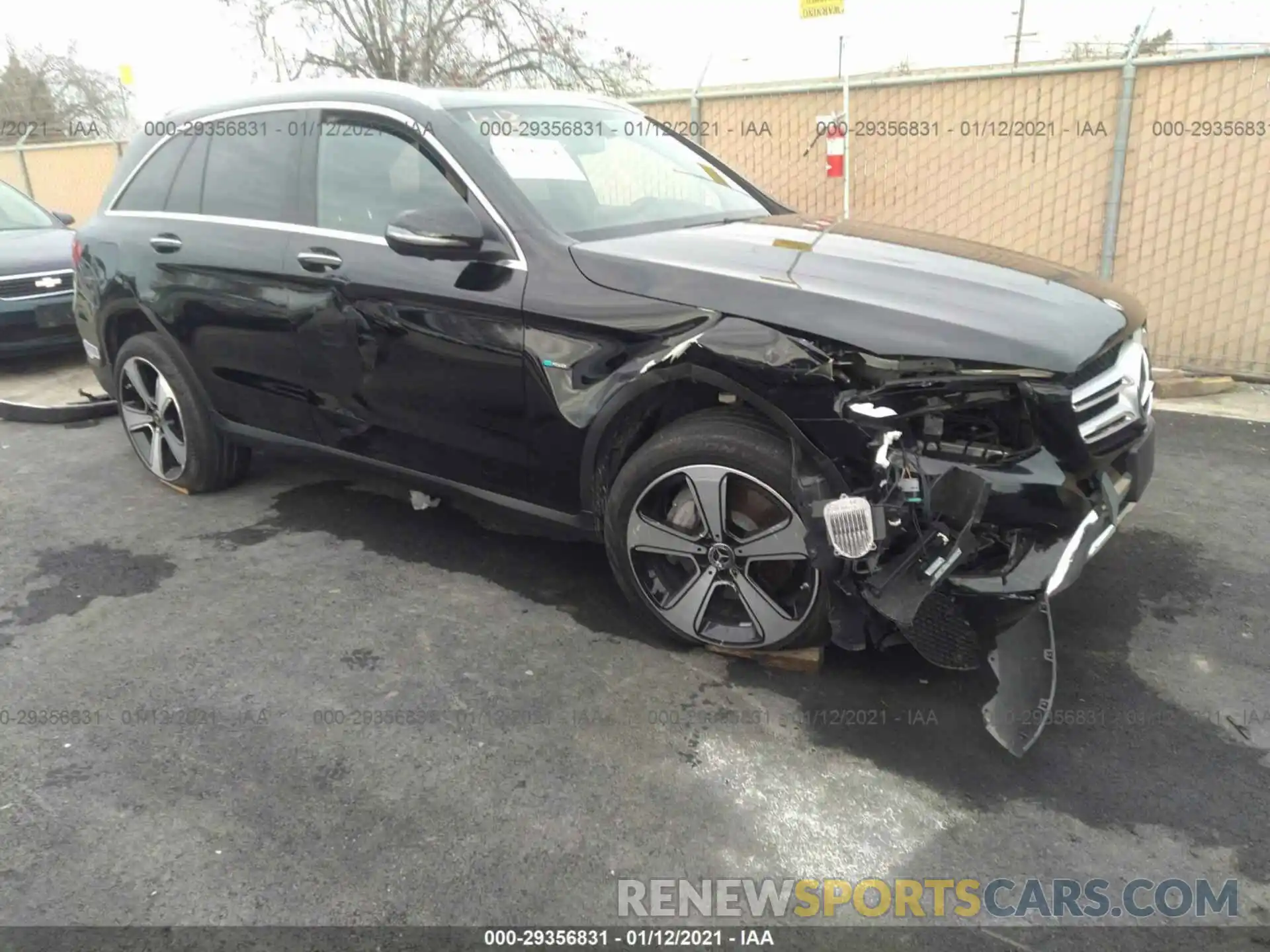 1 Photograph of a damaged car WDC0G5EB6KF597555 MERCEDES-BENZ GLC 2019