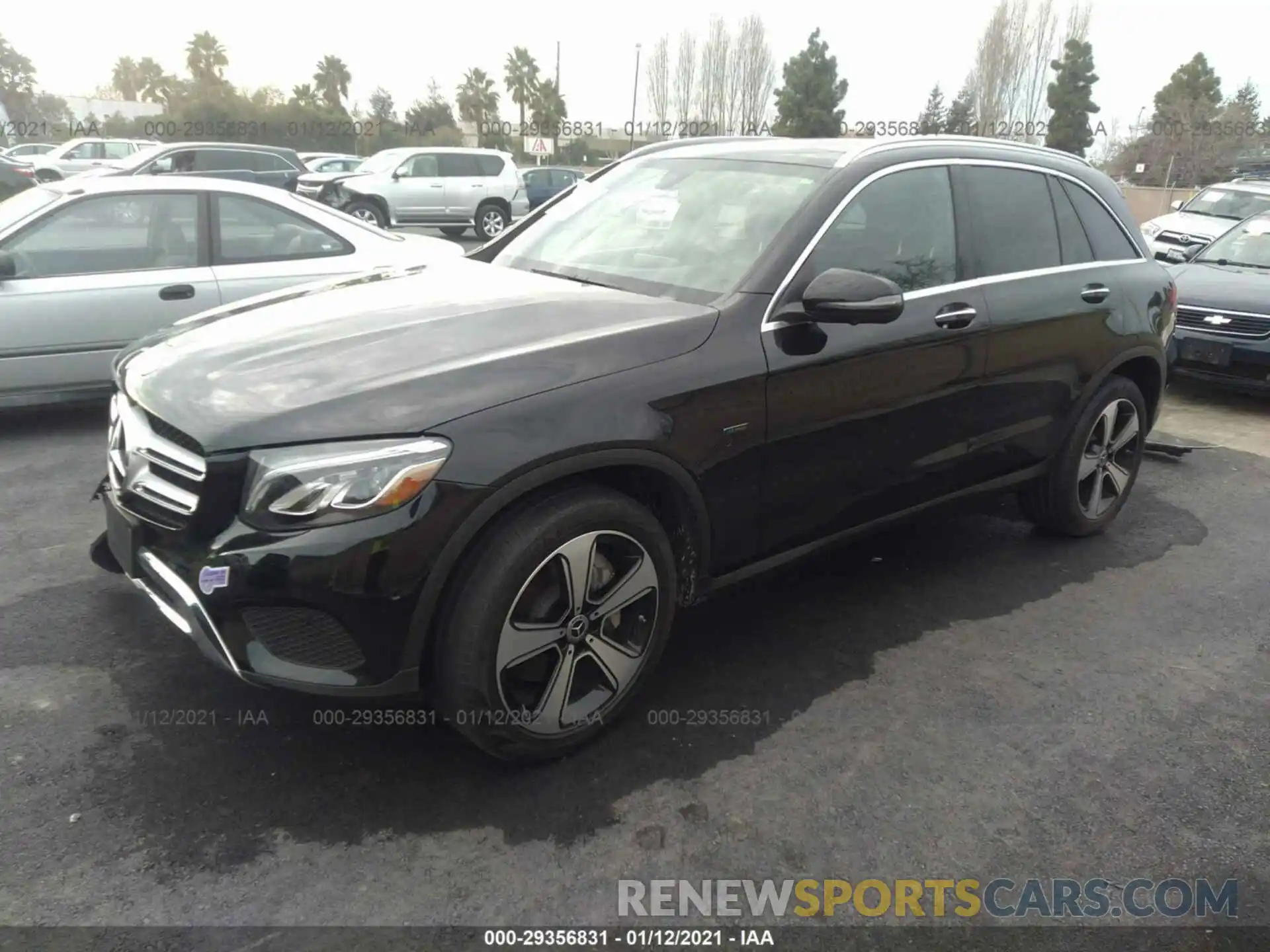 2 Photograph of a damaged car WDC0G5EB6KF597555 MERCEDES-BENZ GLC 2019