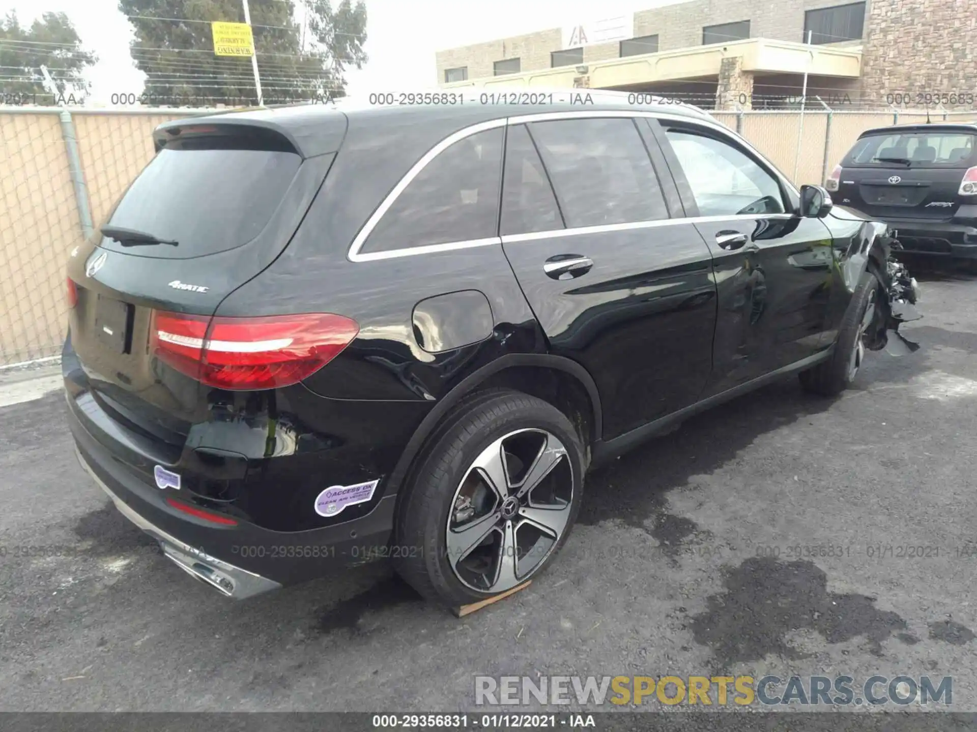 4 Photograph of a damaged car WDC0G5EB6KF597555 MERCEDES-BENZ GLC 2019