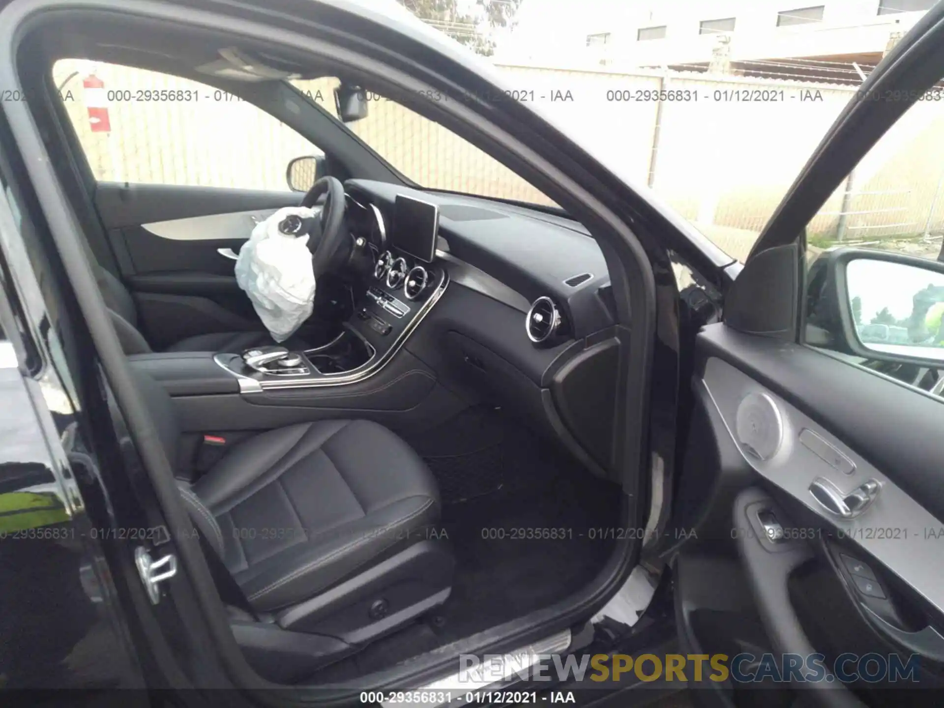 5 Photograph of a damaged car WDC0G5EB6KF597555 MERCEDES-BENZ GLC 2019