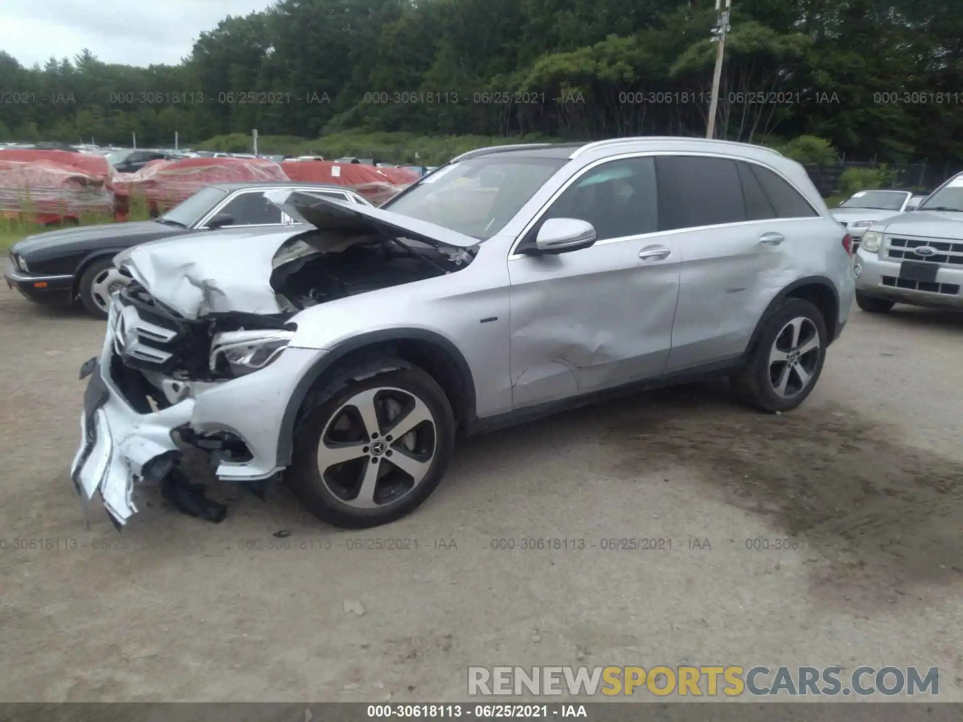 2 Photograph of a damaged car WDC0G5EB7KF511265 MERCEDES-BENZ GLC 2019