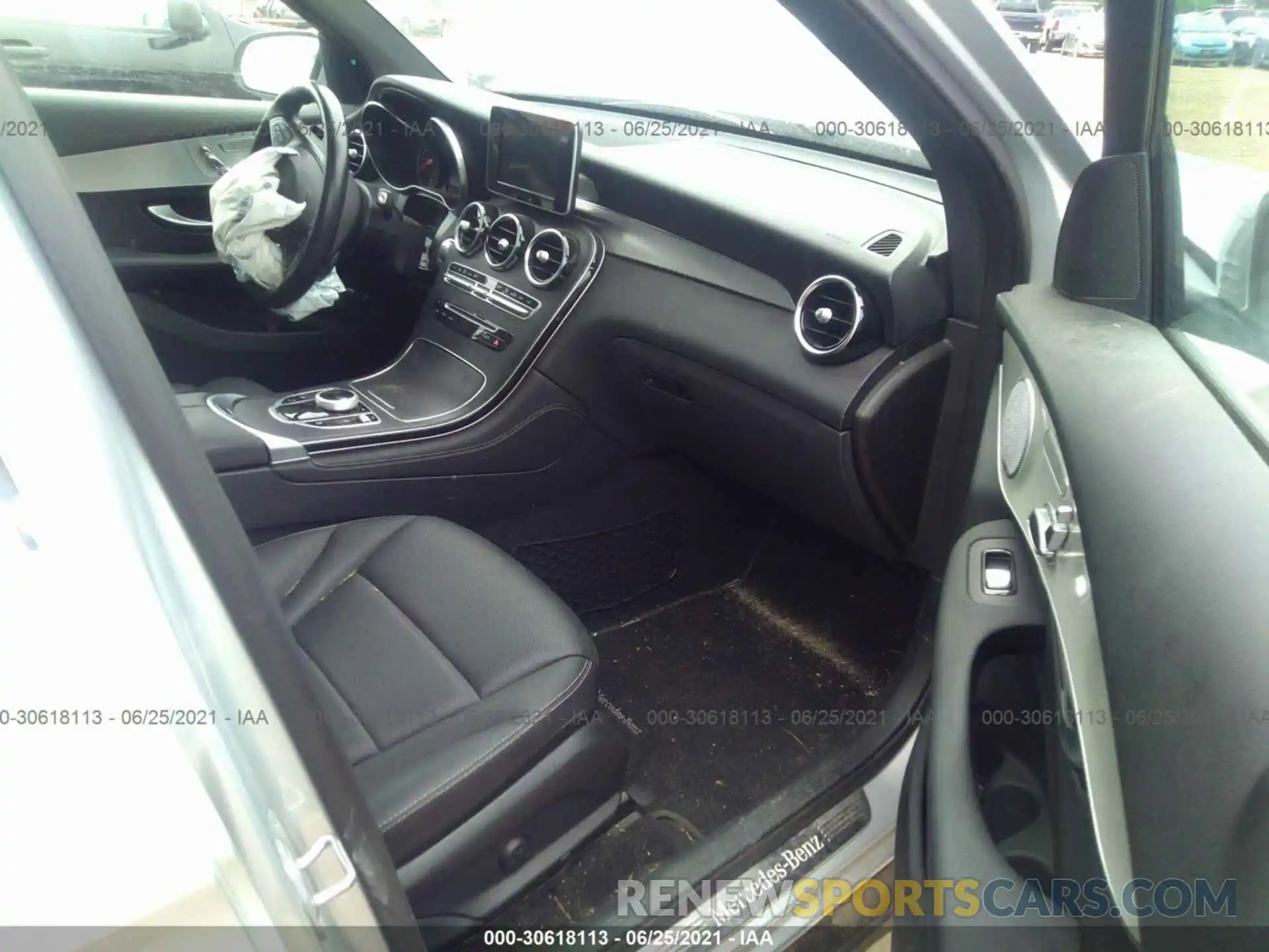 5 Photograph of a damaged car WDC0G5EB7KF511265 MERCEDES-BENZ GLC 2019