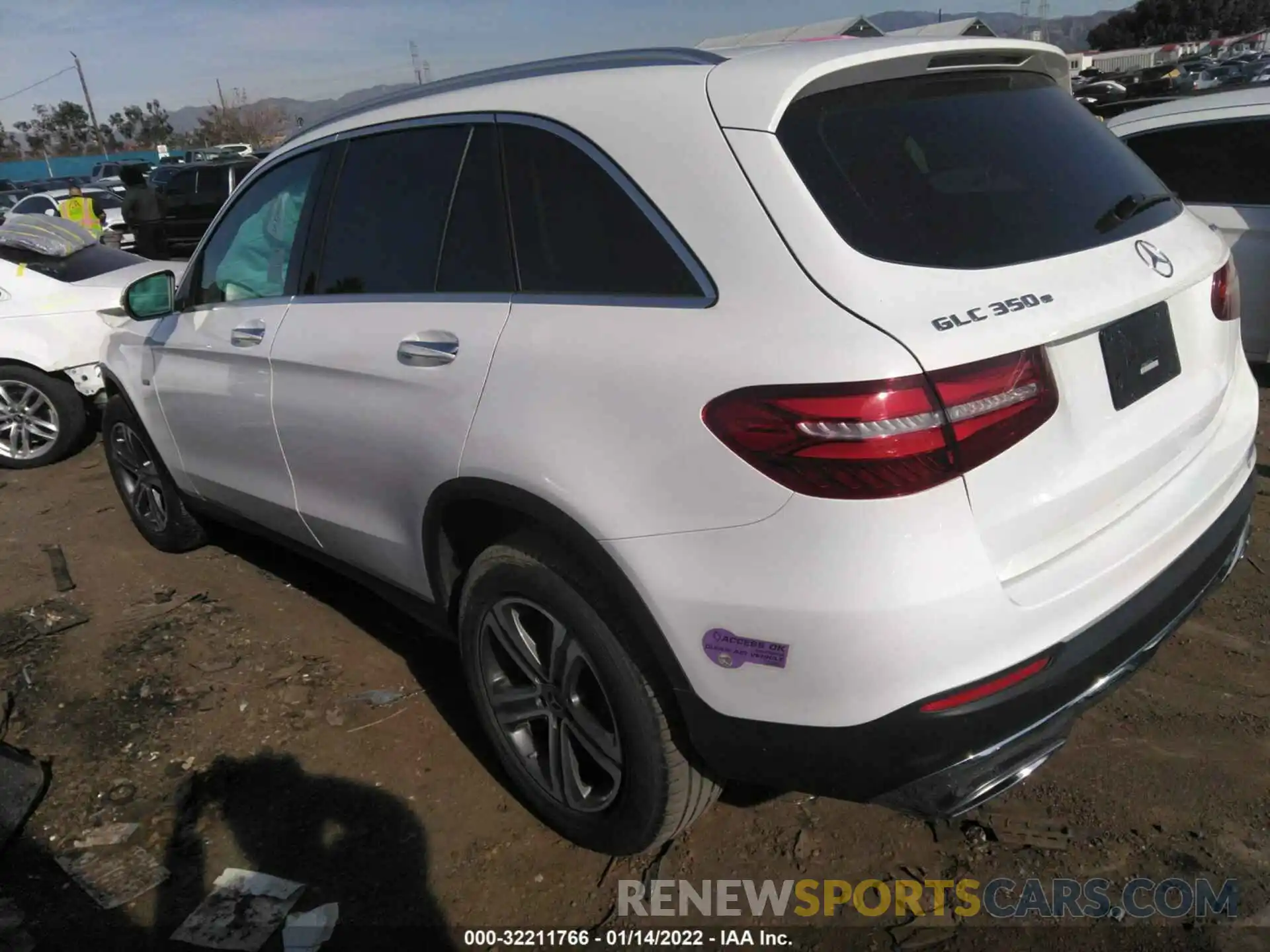 3 Photograph of a damaged car WDC0G5EB8KF521609 MERCEDES-BENZ GLC 2019