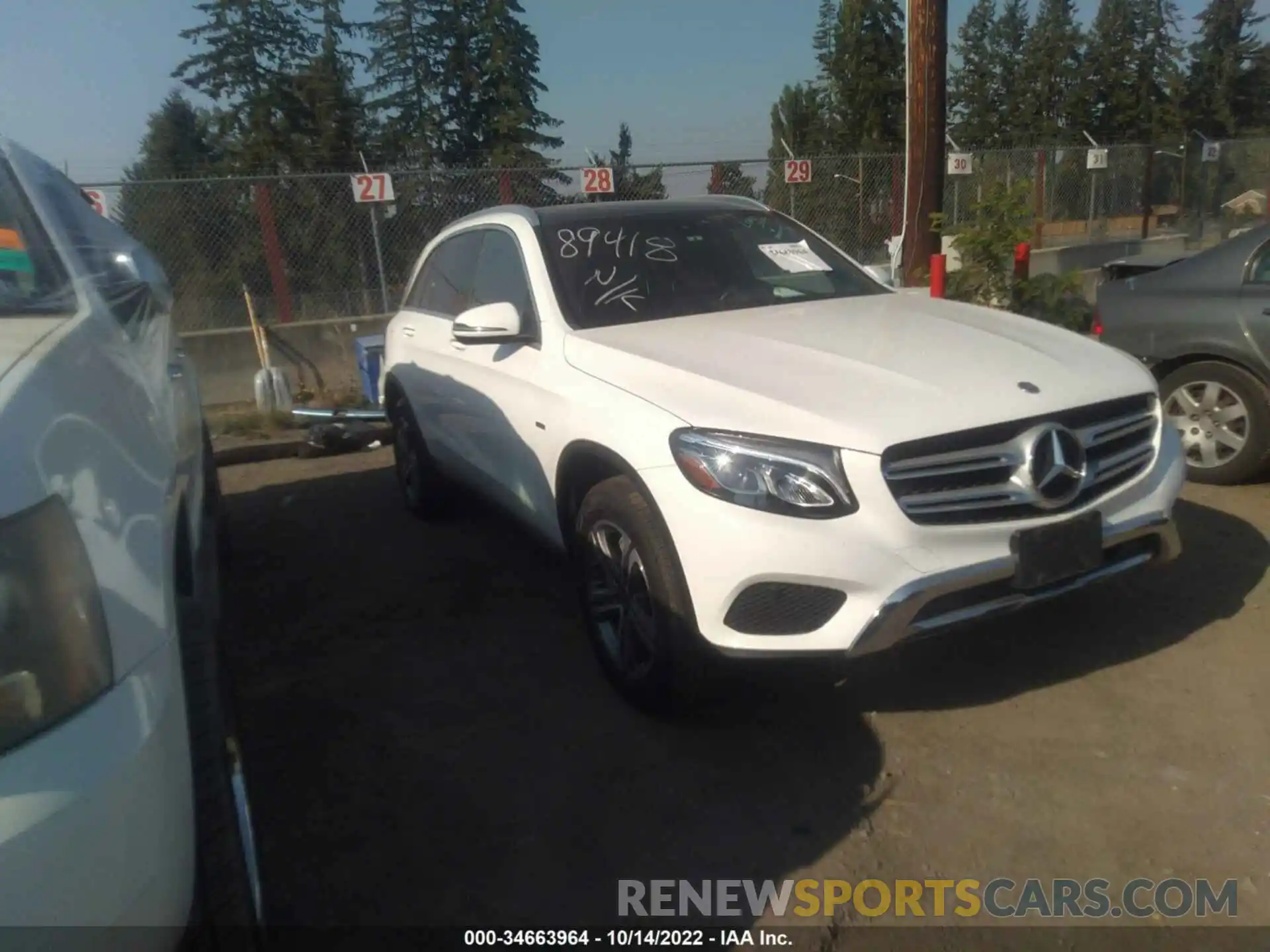 1 Фотография поврежденного автомобиля WDC0G5EB8KF568140 MERCEDES-BENZ GLC 2019