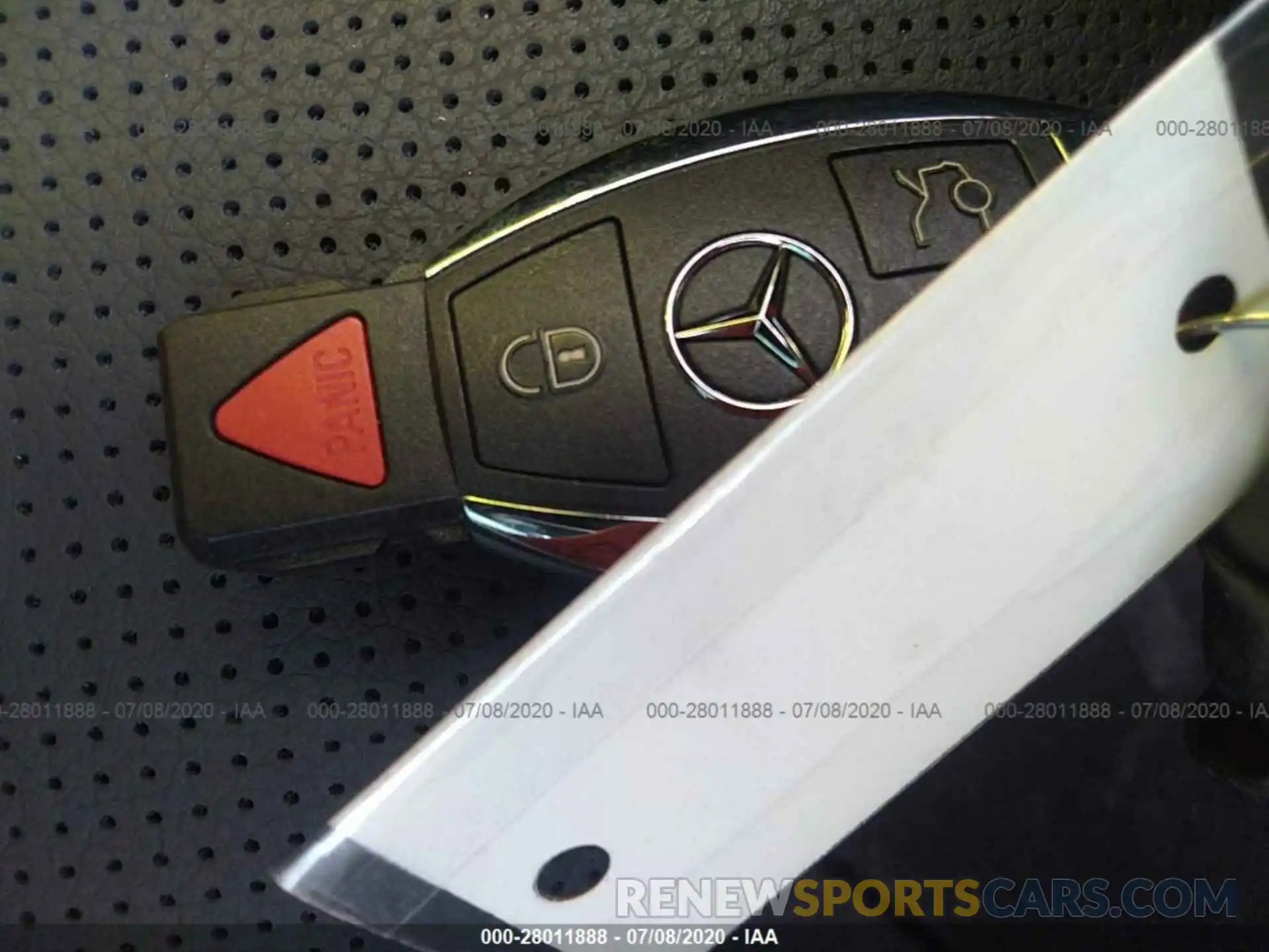 11 Photograph of a damaged car WDC0G6EB0KF577047 MERCEDES-BENZ GLC 2019