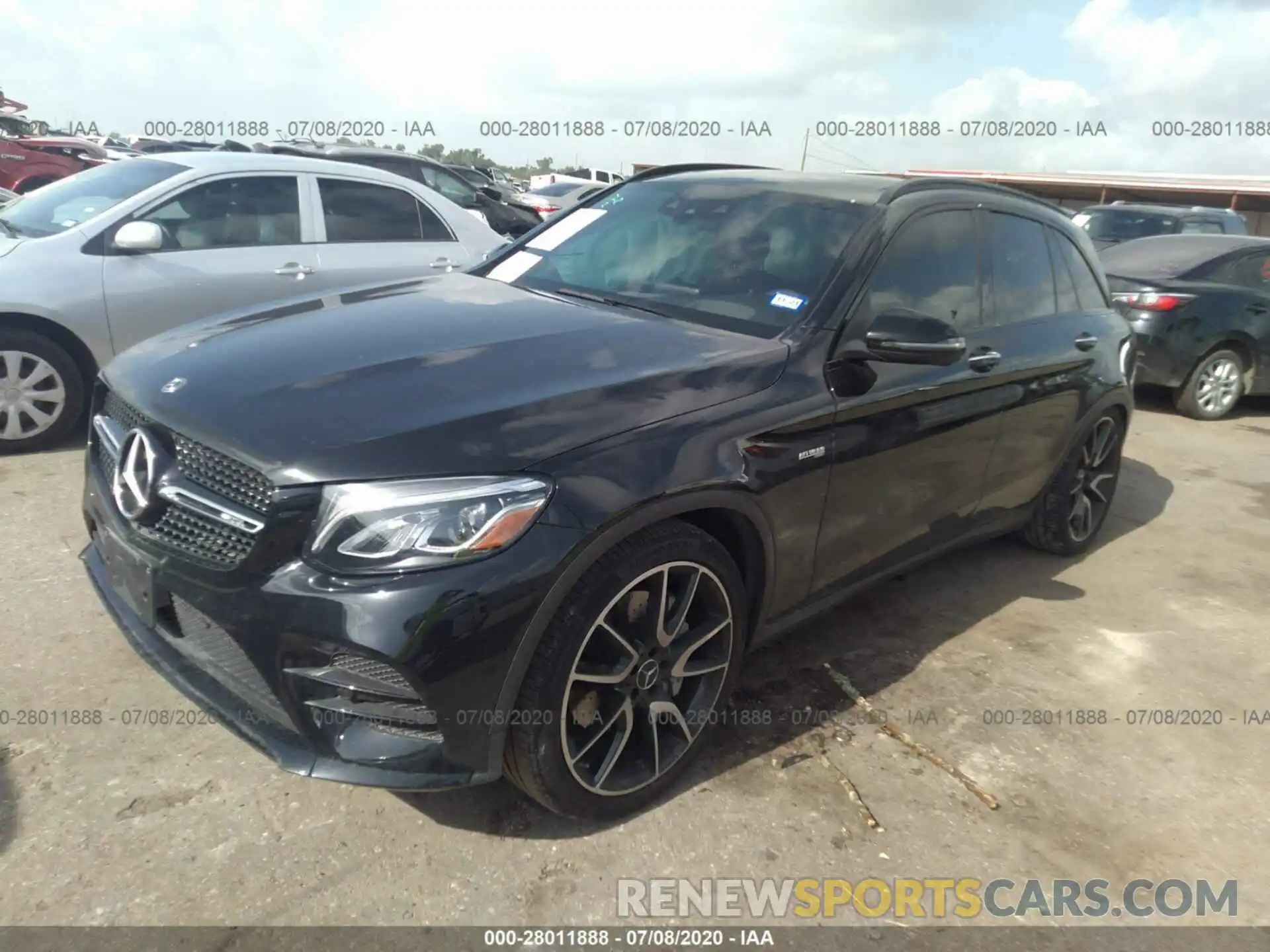 2 Photograph of a damaged car WDC0G6EB0KF577047 MERCEDES-BENZ GLC 2019