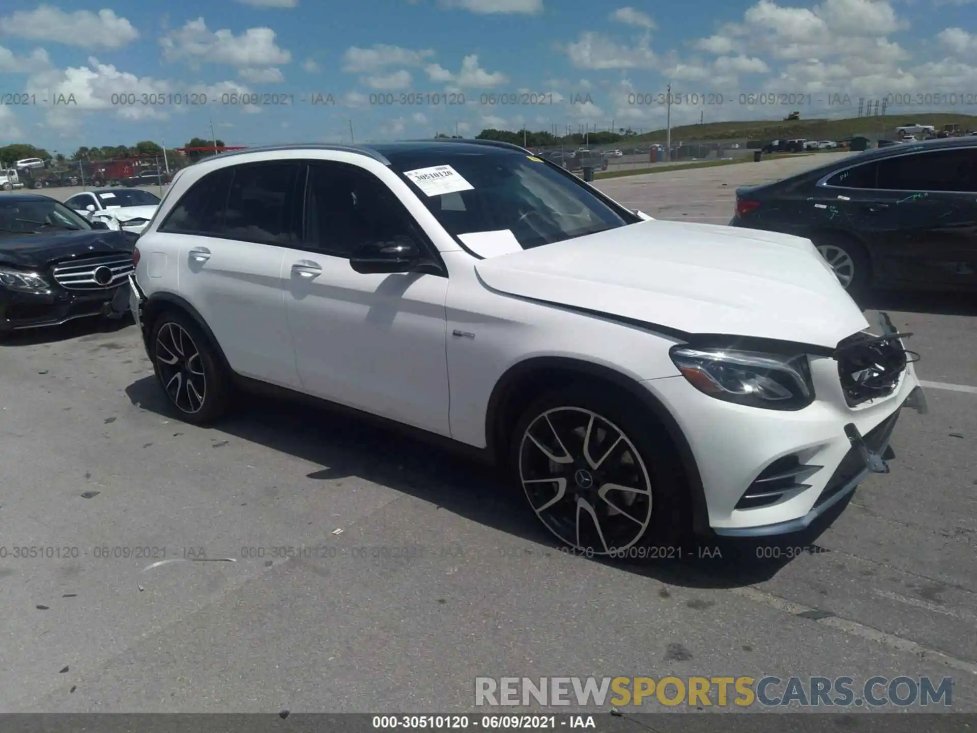 1 Photograph of a damaged car WDC0G6EB9KF582151 MERCEDES-BENZ GLC 2019