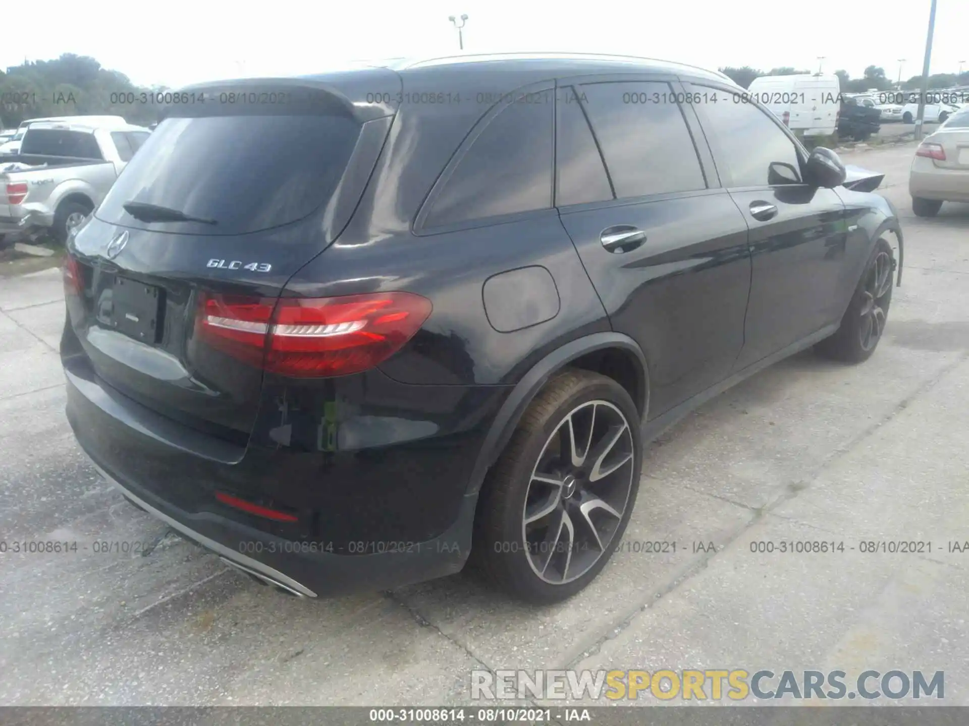 4 Photograph of a damaged car WDC0G6EBXKF559560 MERCEDES-BENZ GLC 2019