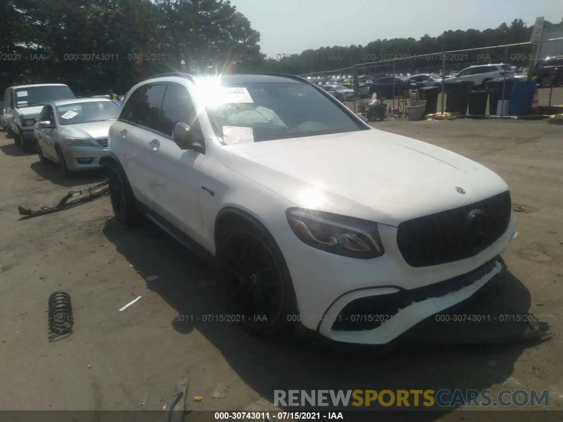 1 Photograph of a damaged car WDC0G8JBXKF556711 MERCEDES-BENZ GLC 2019