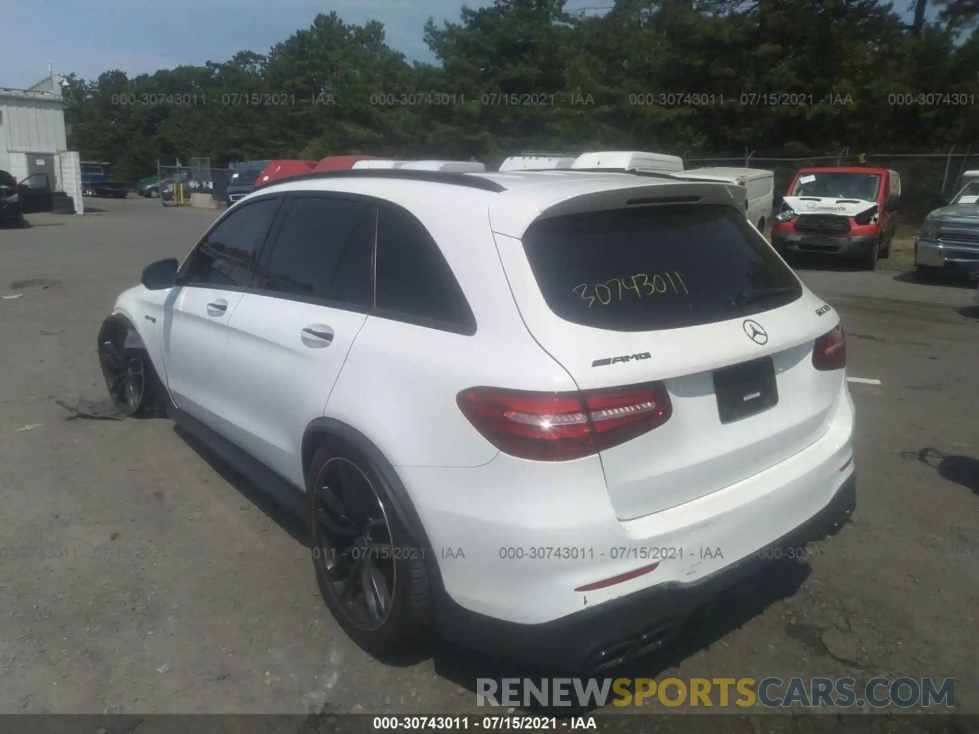 3 Photograph of a damaged car WDC0G8JBXKF556711 MERCEDES-BENZ GLC 2019