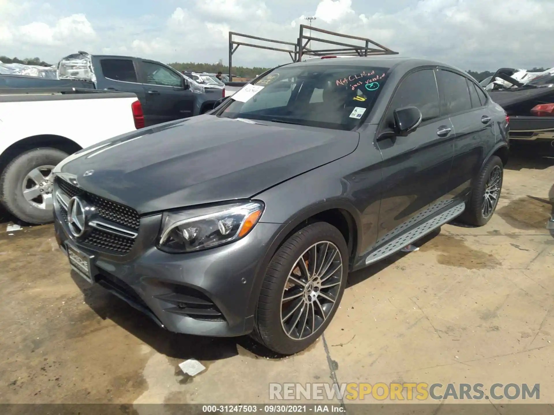 2 Photograph of a damaged car WDC0J4KB0KF494017 MERCEDES-BENZ GLC 2019