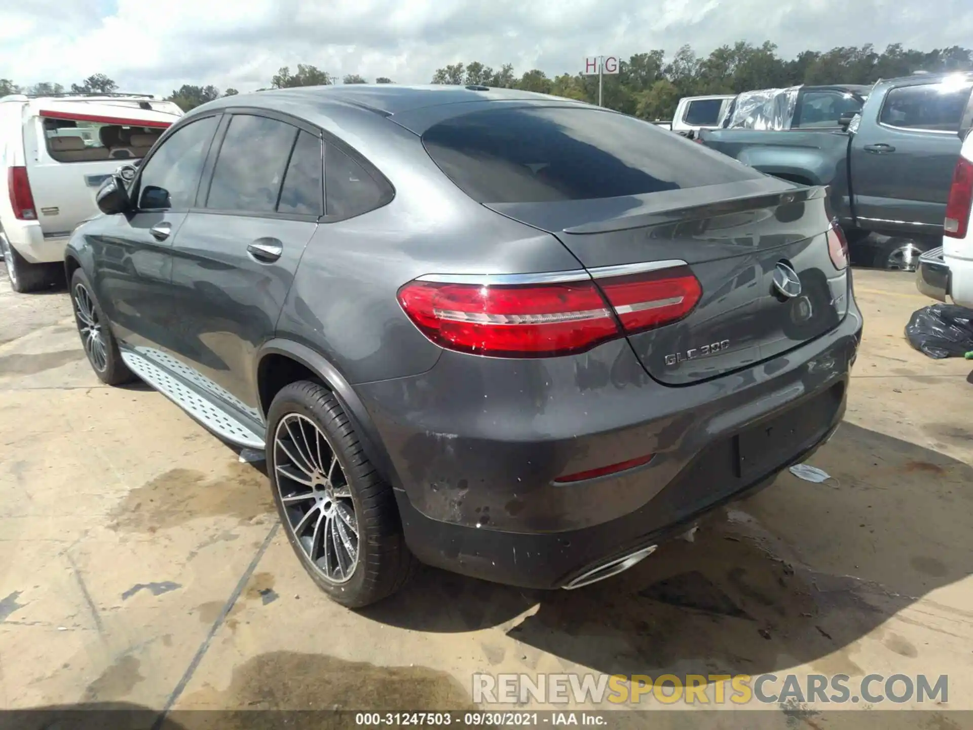 3 Photograph of a damaged car WDC0J4KB0KF494017 MERCEDES-BENZ GLC 2019