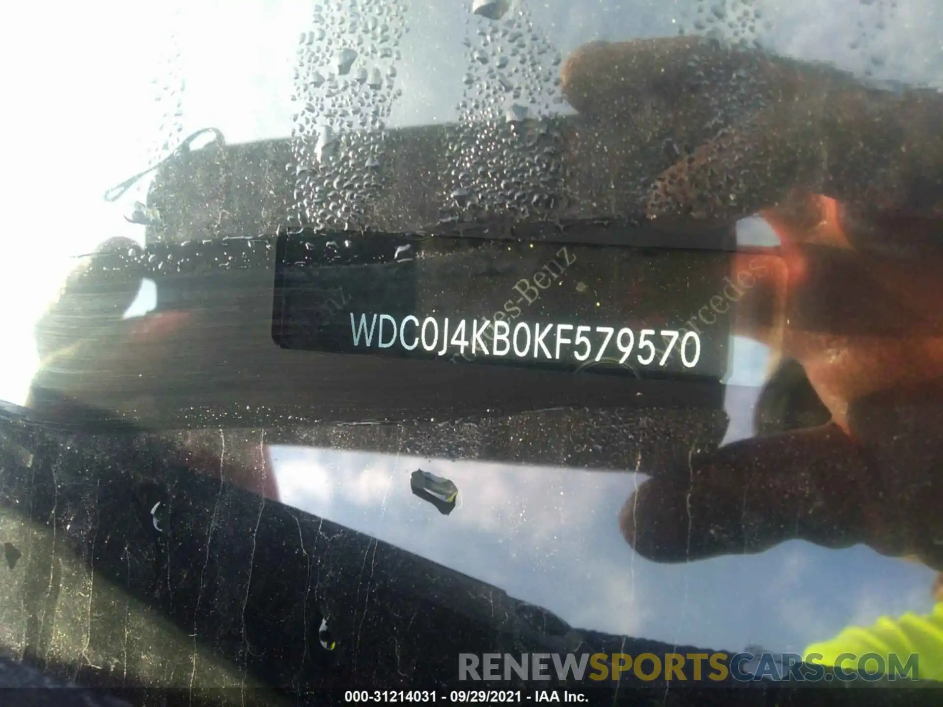 9 Photograph of a damaged car WDC0J4KB0KF579570 MERCEDES-BENZ GLC 2019