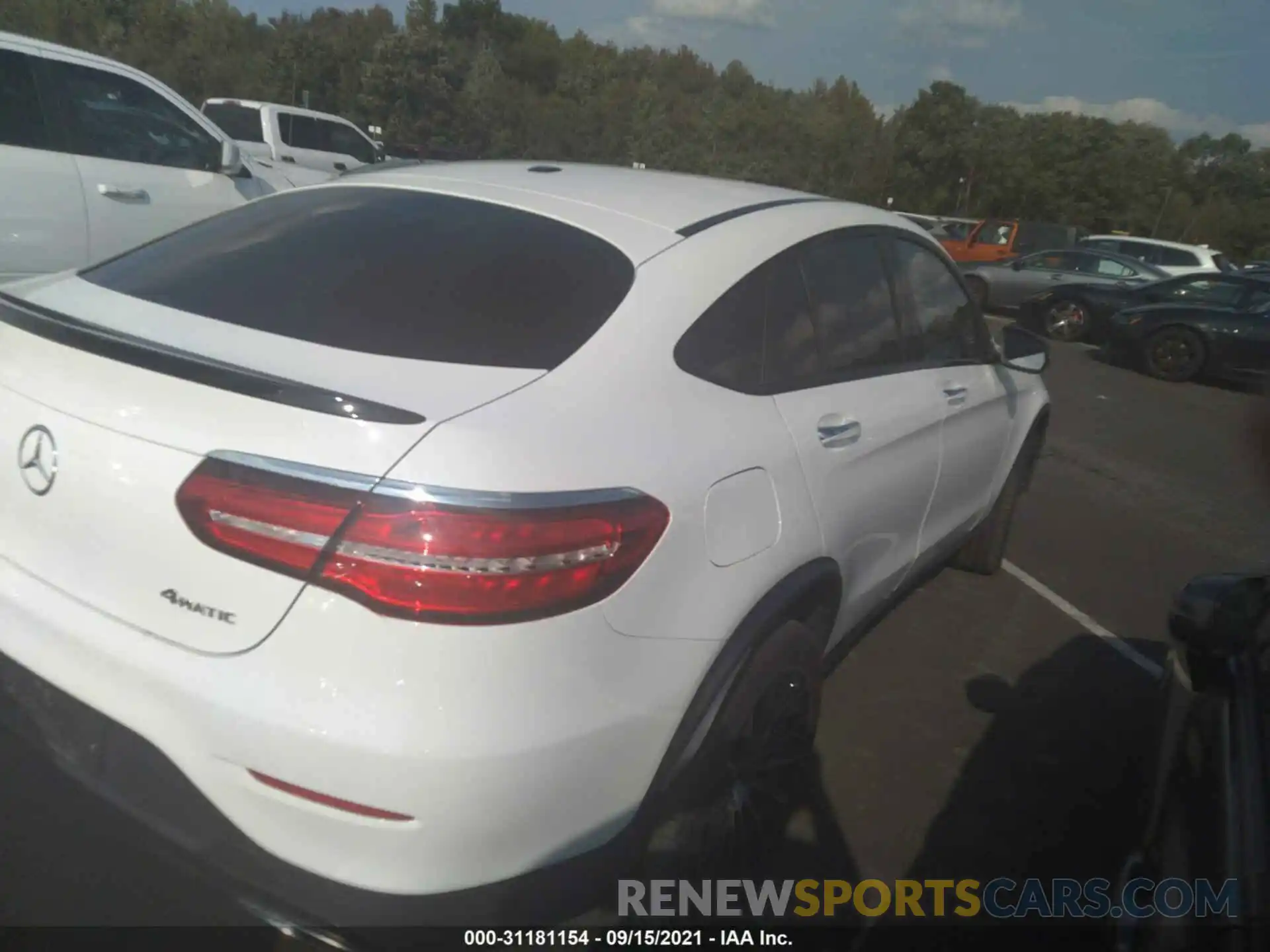 4 Photograph of a damaged car WDC0J4KB2KF499798 MERCEDES-BENZ GLC 2019