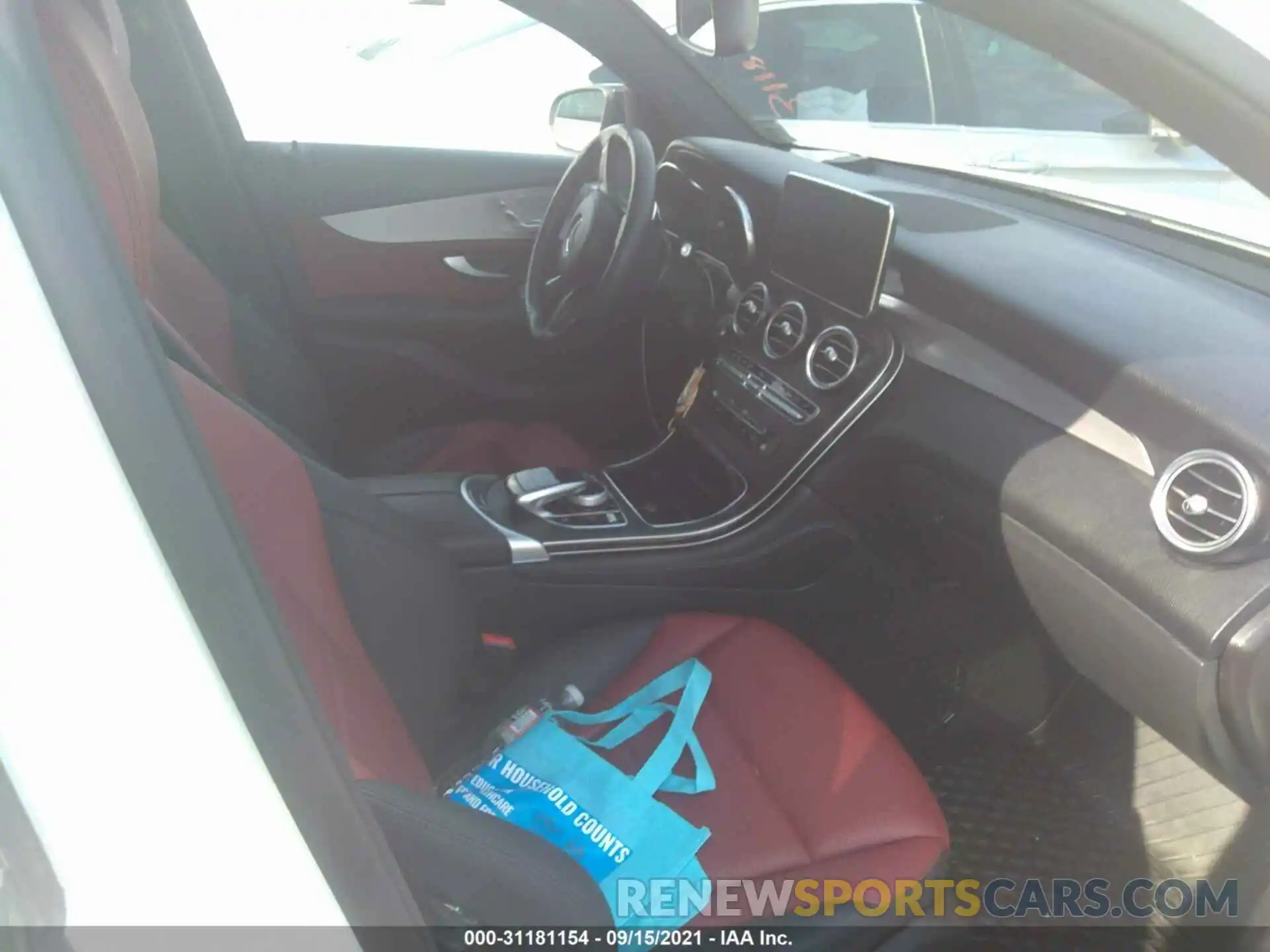 5 Photograph of a damaged car WDC0J4KB2KF499798 MERCEDES-BENZ GLC 2019