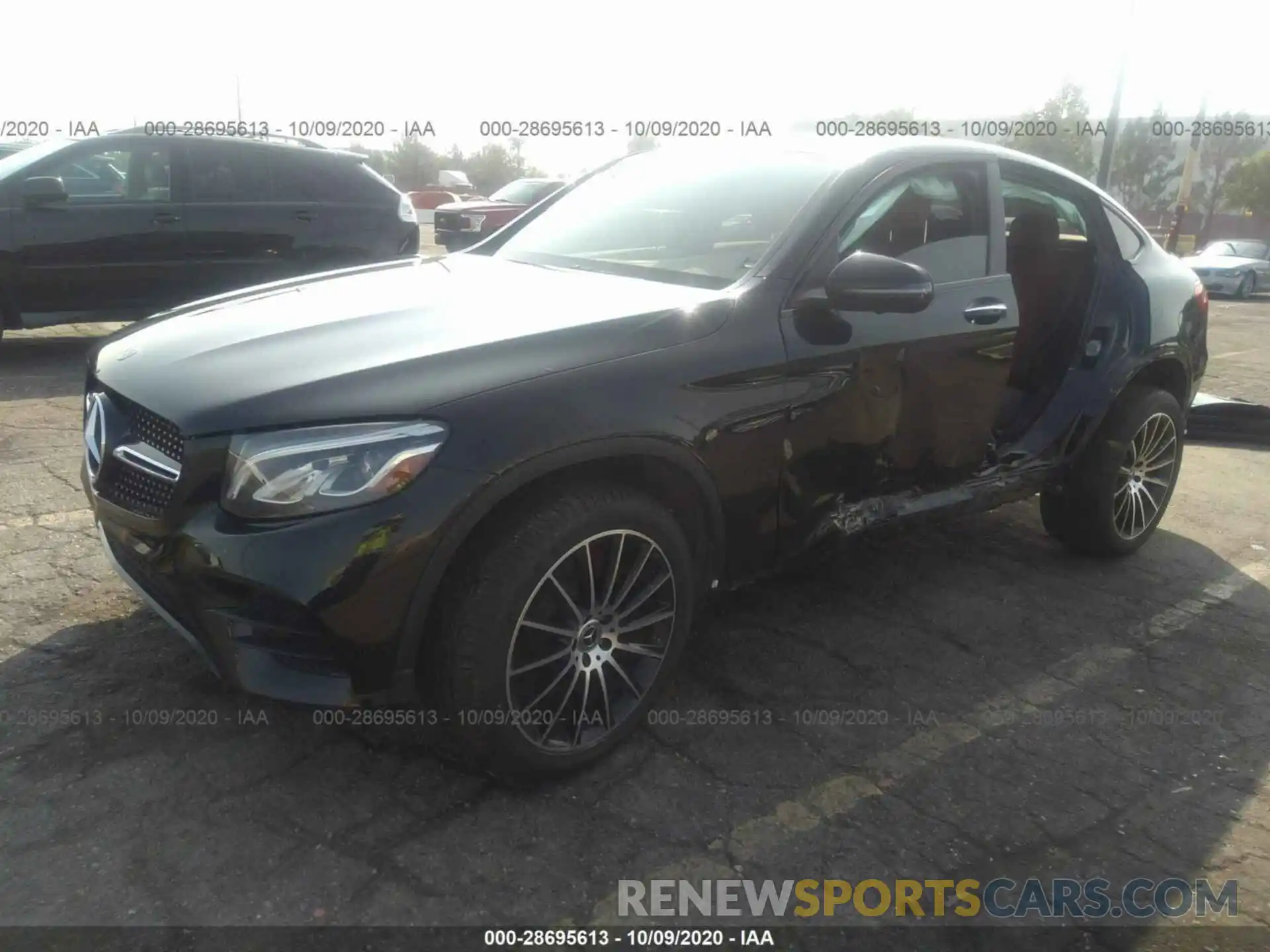 2 Photograph of a damaged car WDC0J4KB2KF582003 MERCEDES-BENZ GLC 2019