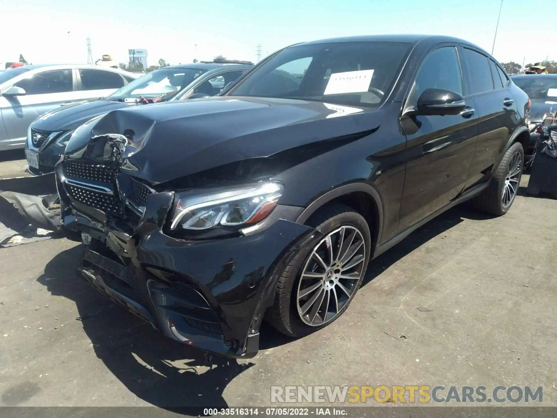 2 Photograph of a damaged car WDC0J4KB2KF593583 MERCEDES-BENZ GLC 2019