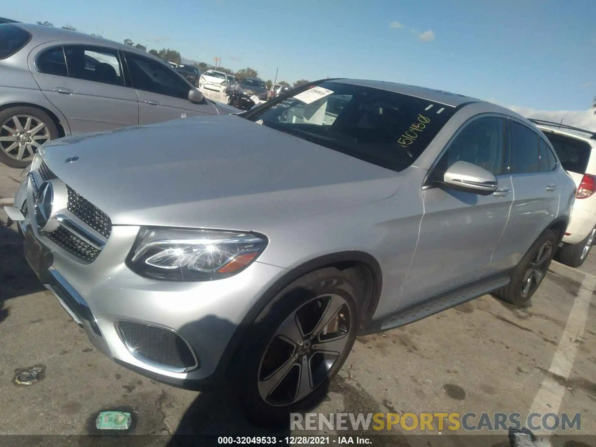 2 Фотография поврежденного автомобиля WDC0J4KB3KF551455 MERCEDES-BENZ GLC 2019