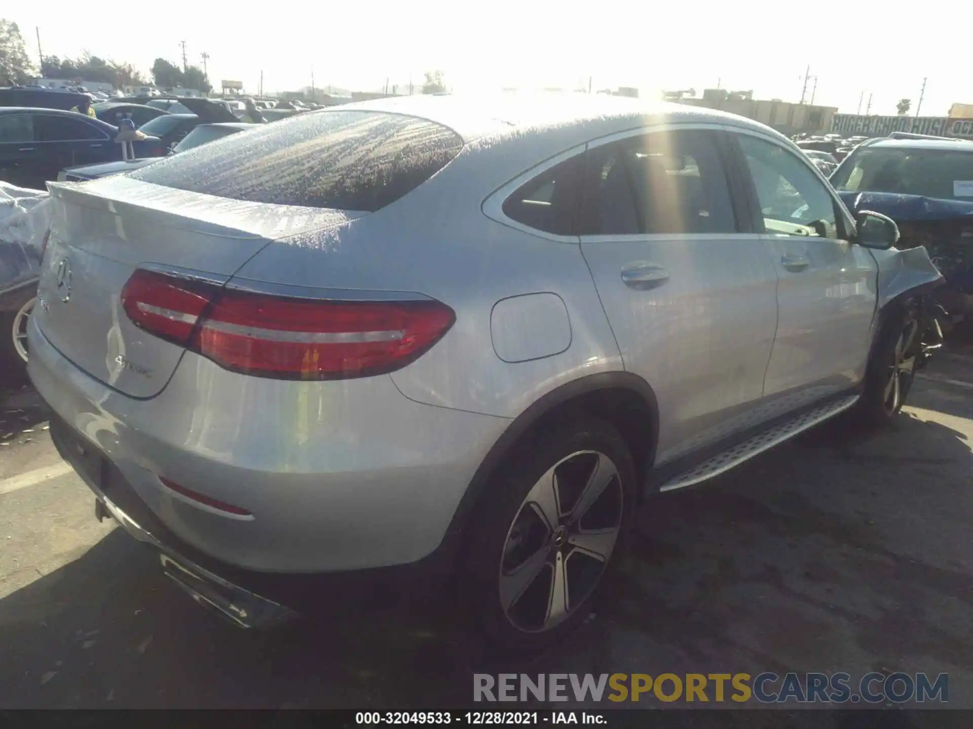 4 Photograph of a damaged car WDC0J4KB3KF551455 MERCEDES-BENZ GLC 2019