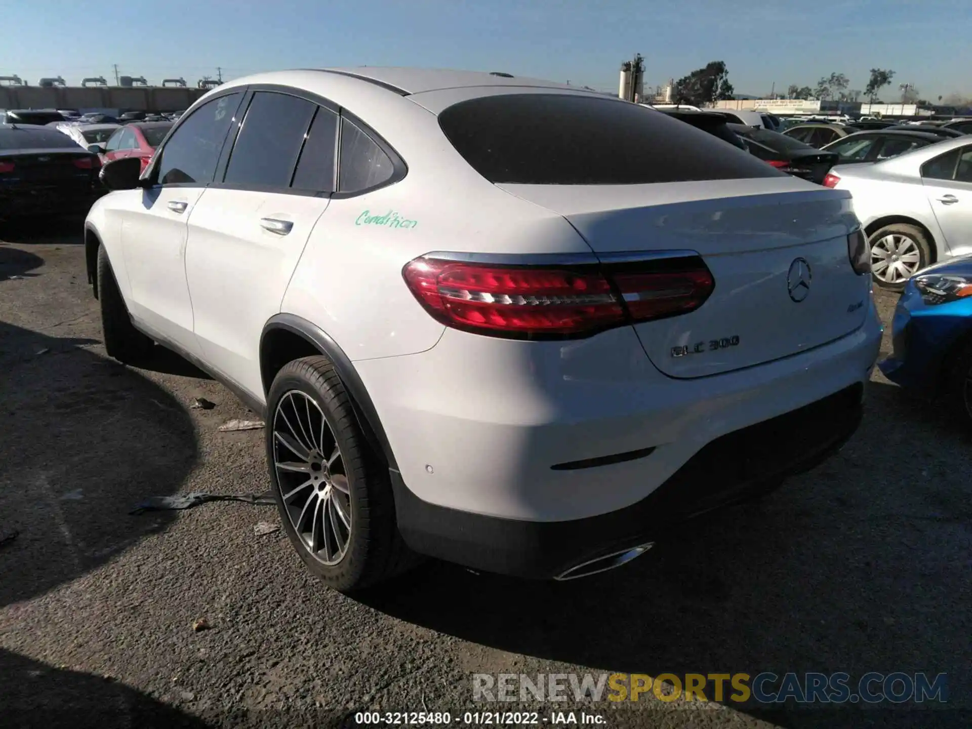 2 Photograph of a damaged car WDC0J4KB5KF543020 MERCEDES-BENZ GLC 2019