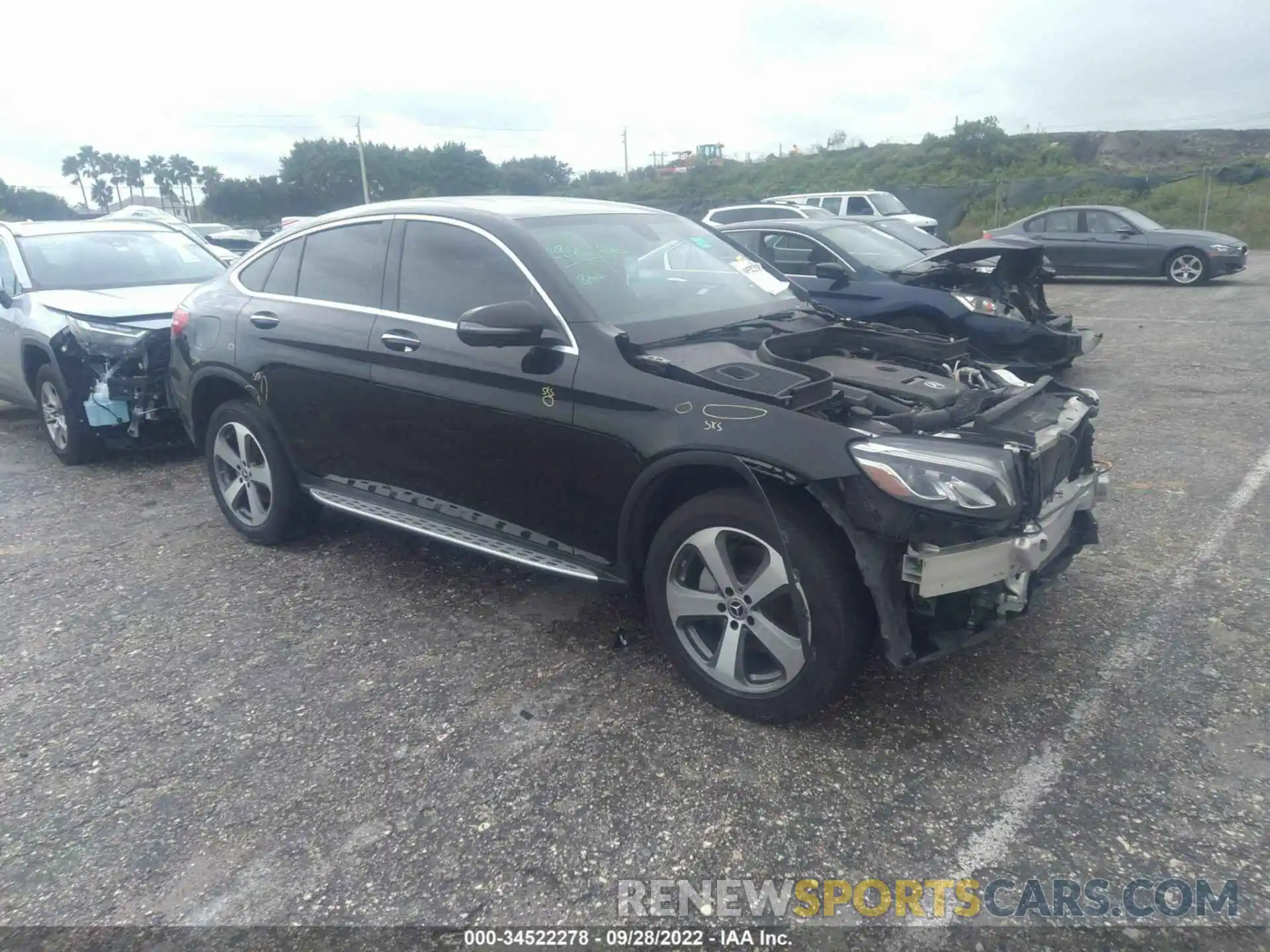 1 Photograph of a damaged car WDC0J4KB7KF564905 MERCEDES-BENZ GLC 2019